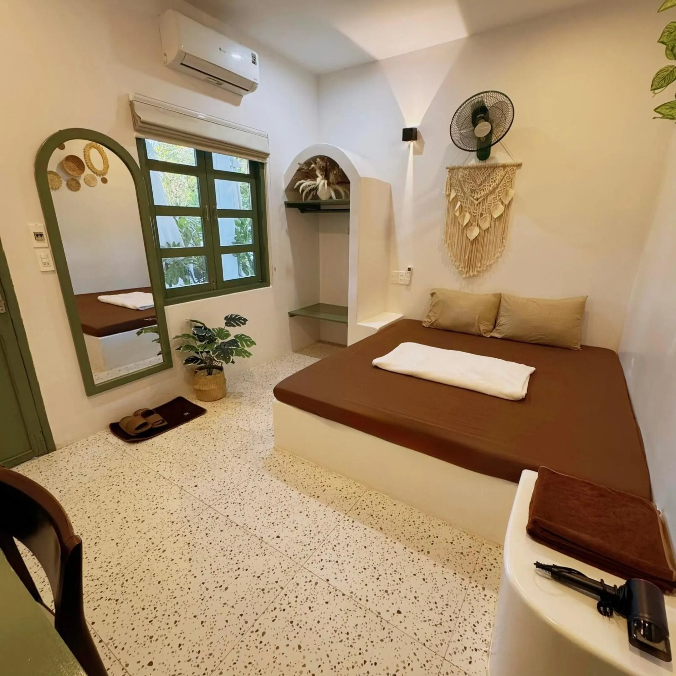 Bed in A House - homestay Mui Ne