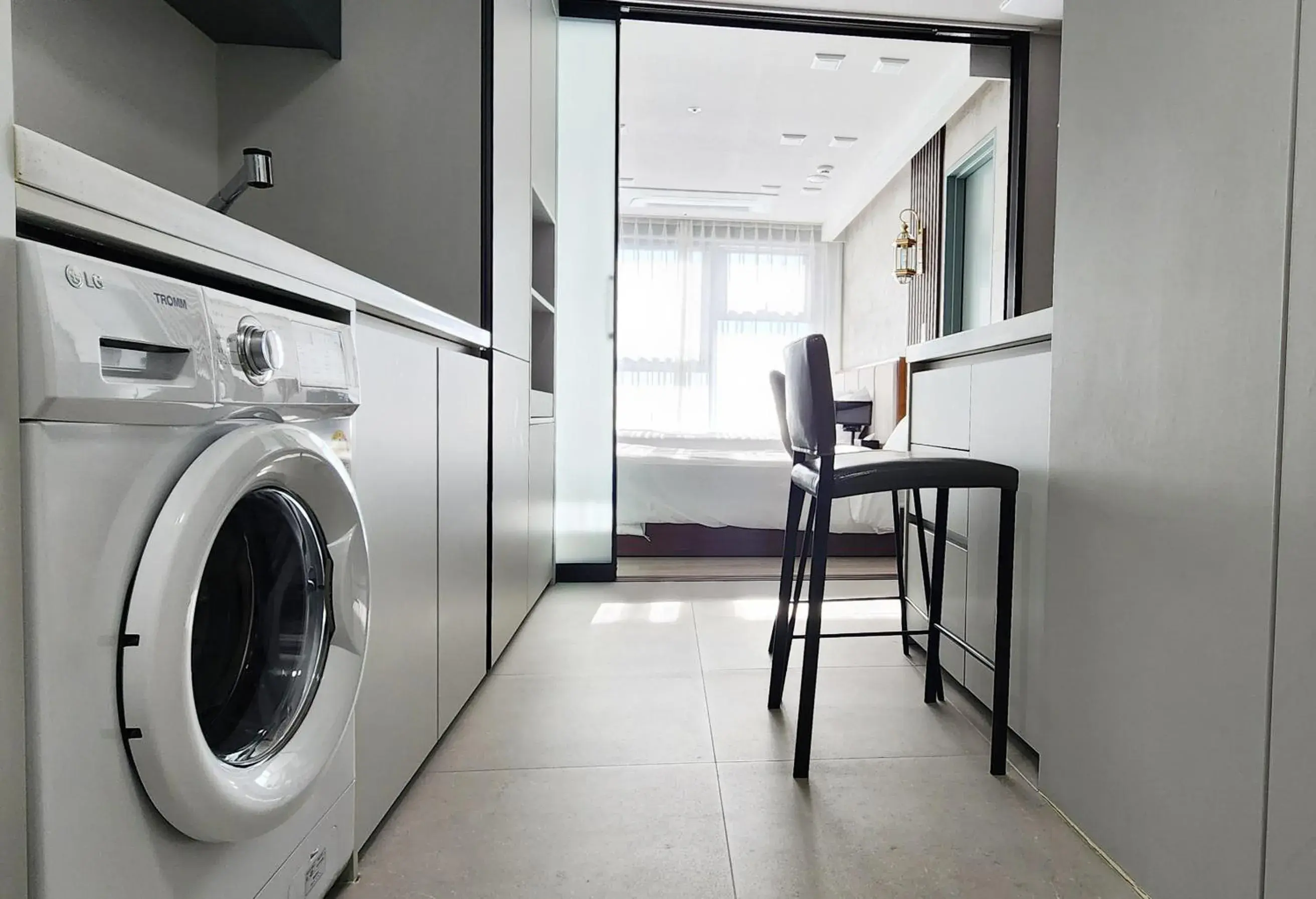 Photo of the whole room in Raviens Haeundae Avenue Photo of the whole room in Raviens Haeundae Avenue