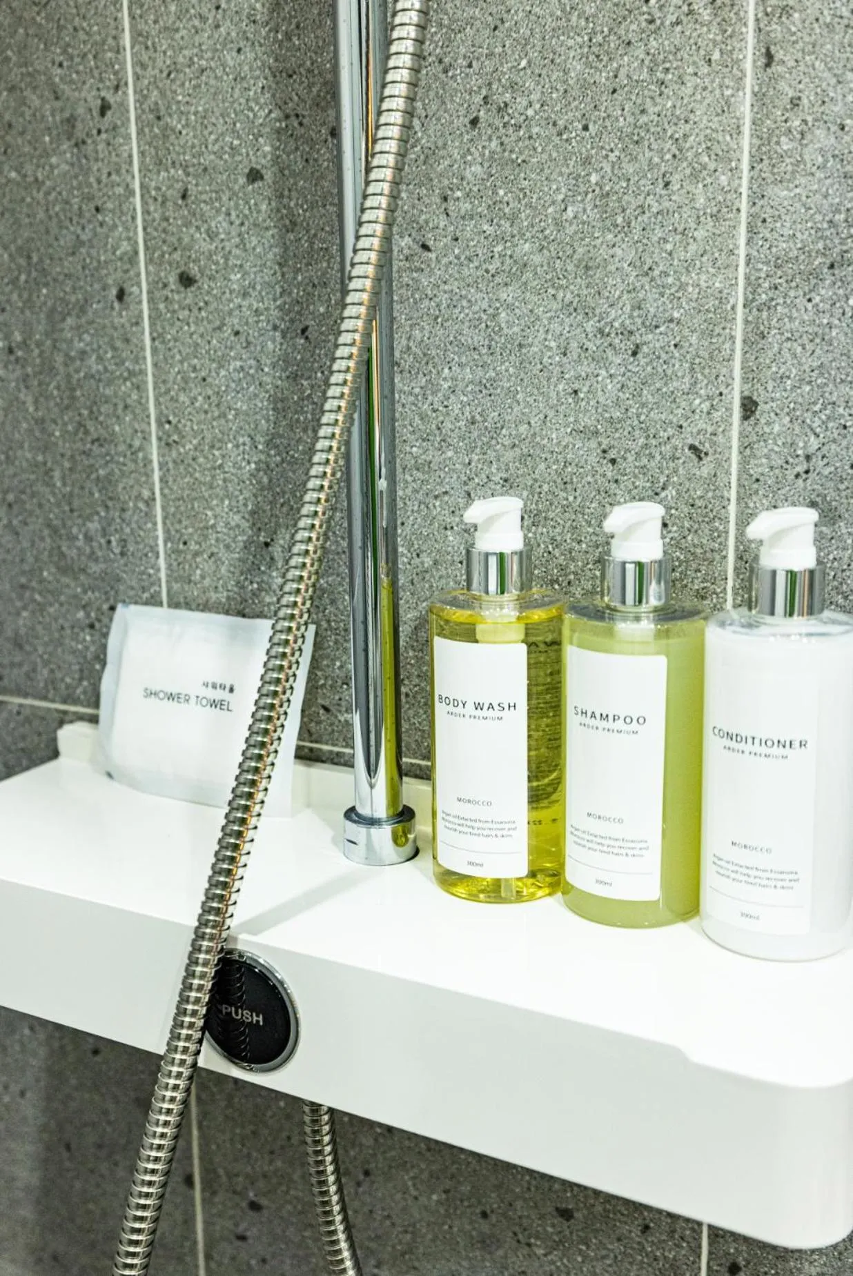 Bathroom in Raviens Haeundae Avenue