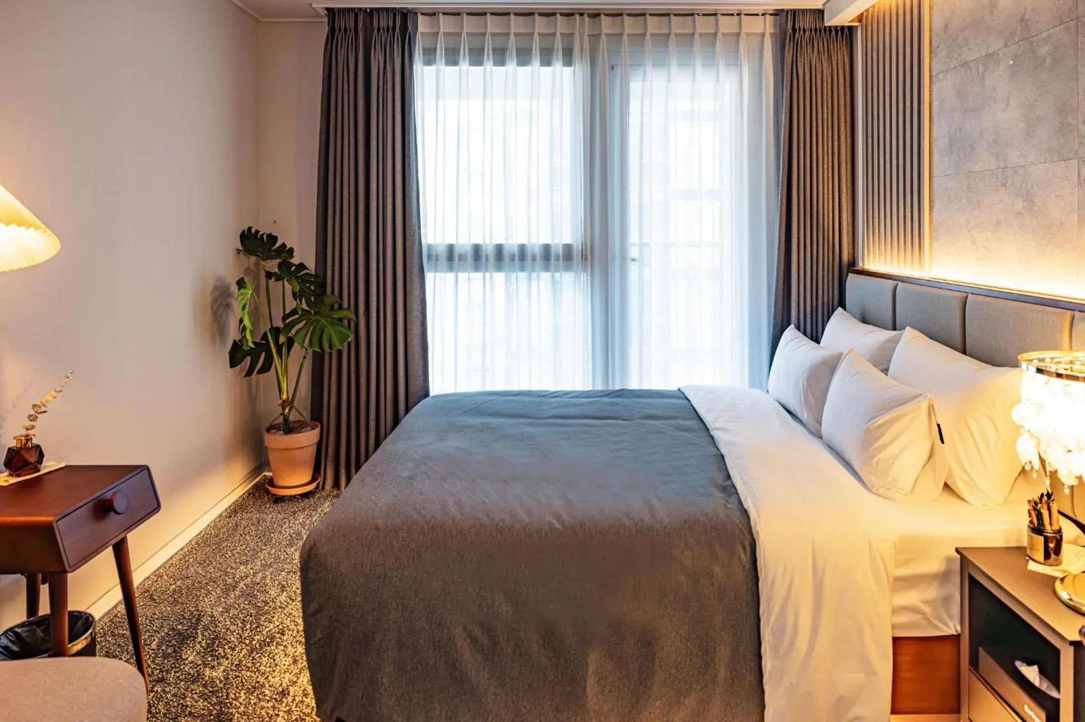 Standard Double Room in Raviens Haeundae Avenue Standard Double Room in Raviens Haeundae Avenue
