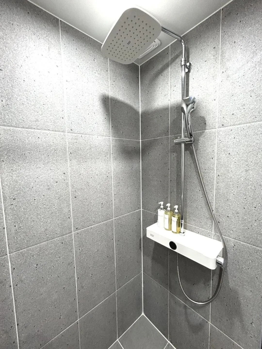 Shower in Raviens Haeundae Avenue