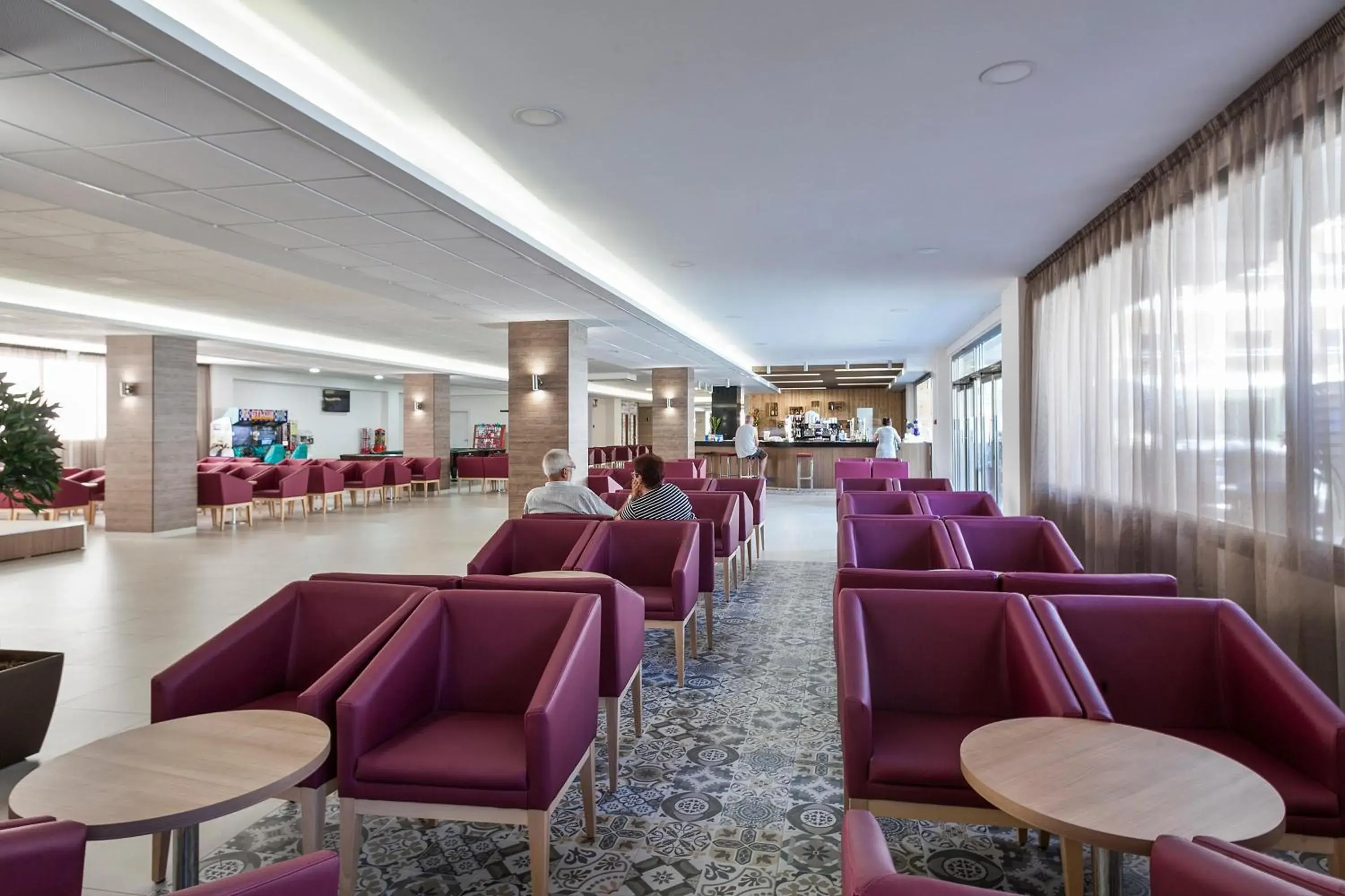 Lounge or bar in Hotel Best Oasis Park Lounge or bar in Hotel Best Oasis Park