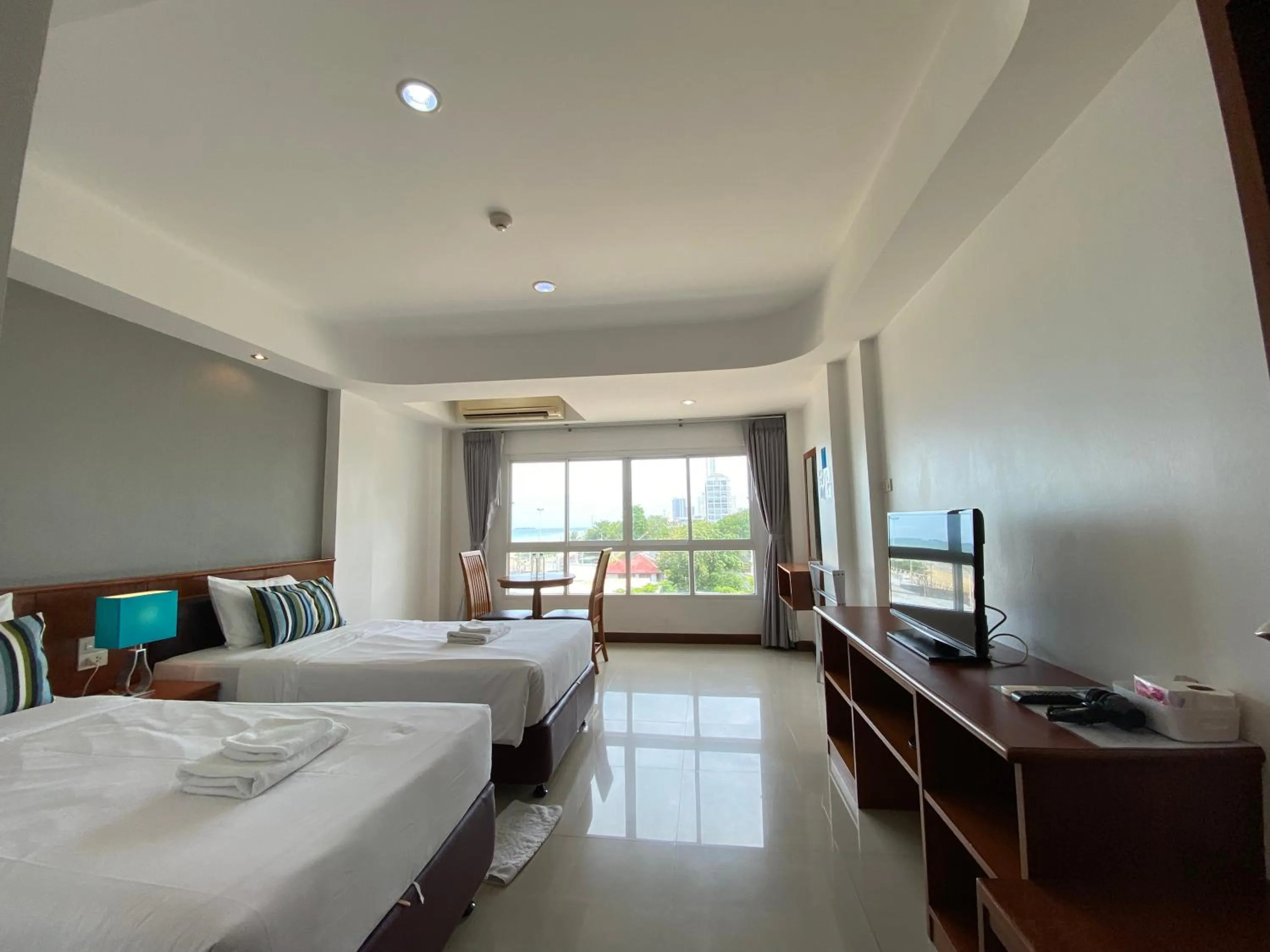 Bed in KP Seaview Jomtien