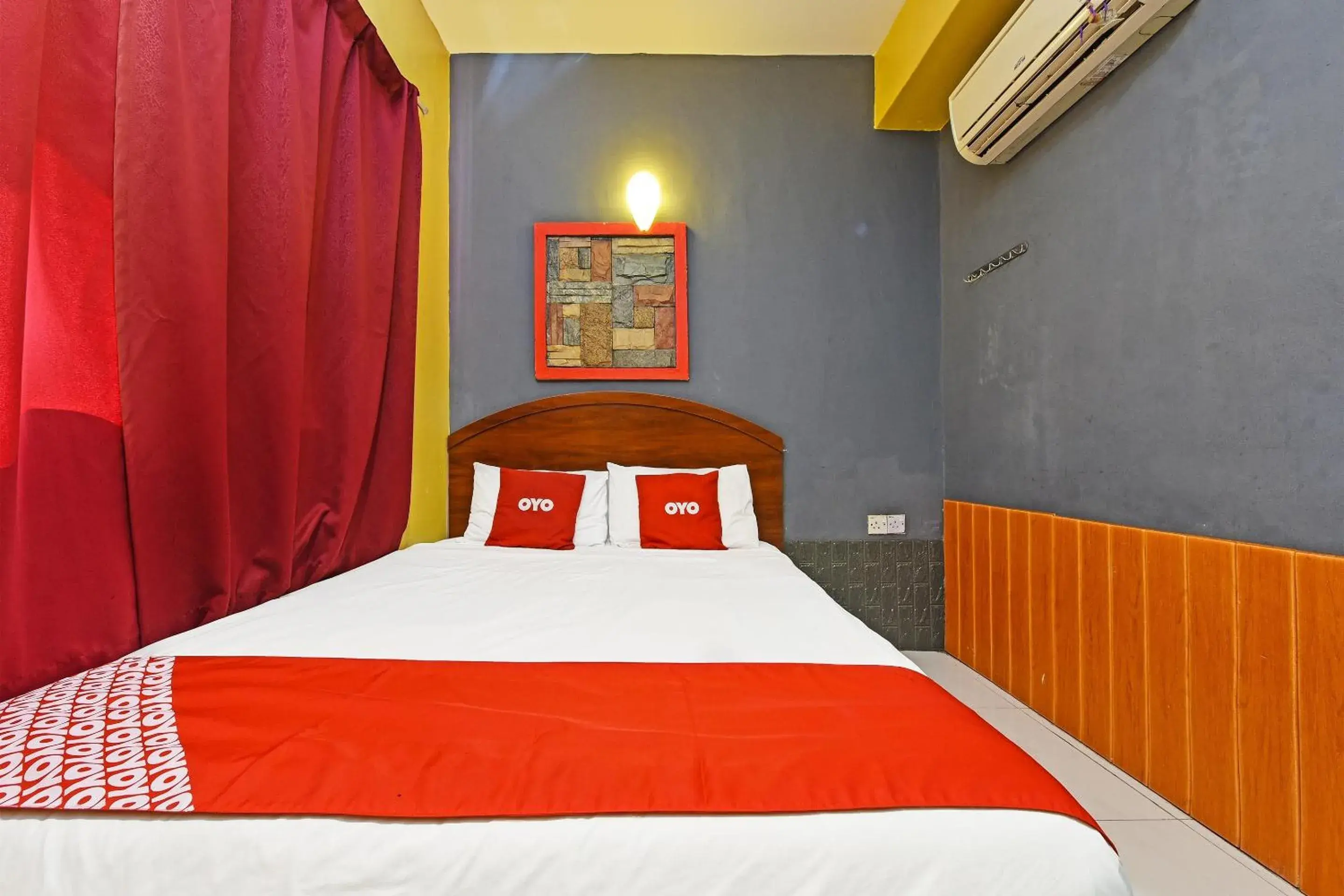 Bedroom, Bed in OYO 89656 Melati Hotel Nilai Bedroom, Bed in OYO 89656 Melati Hotel Nilai