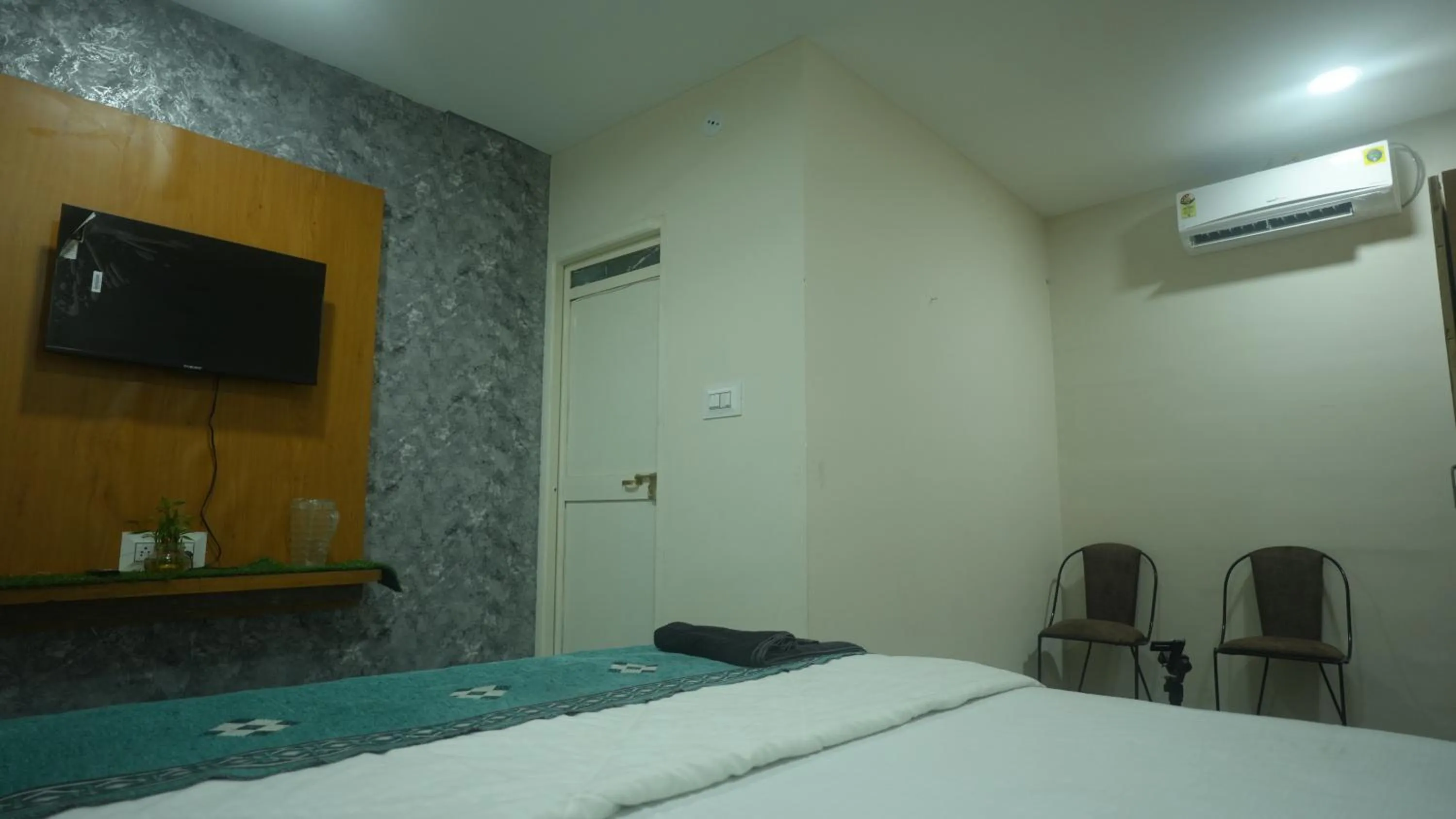 Bed in Hotel Mahakal Avantika Palace