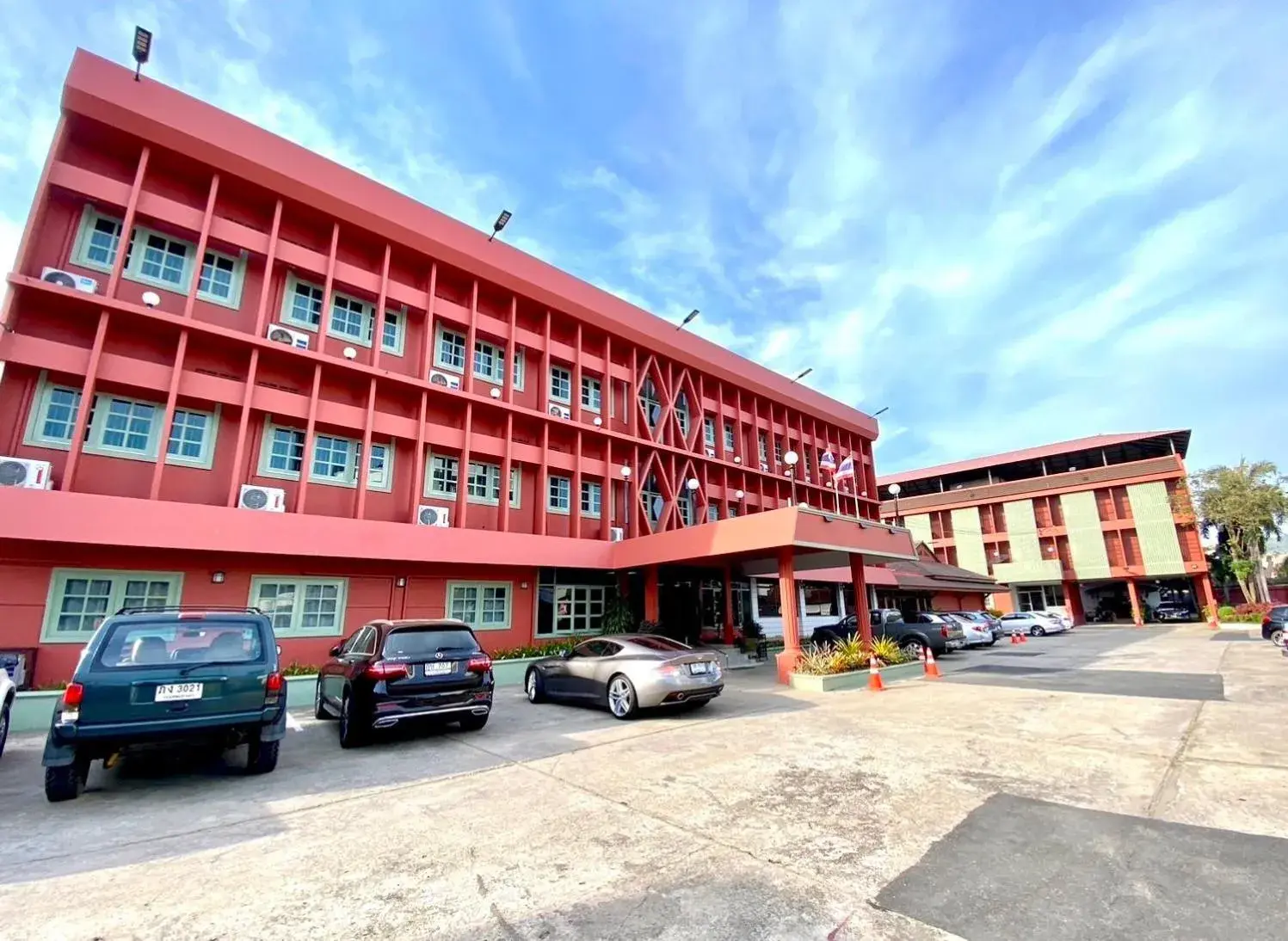 Property building in Chainatgrand Hotel Property building in Chainatgrand Hotel