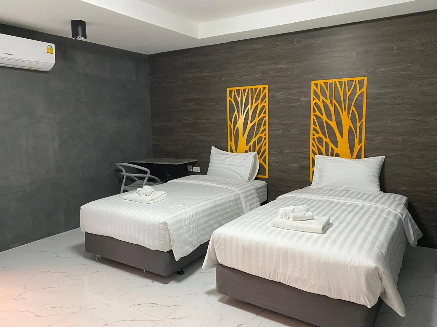 Bedroom, Bed in Chainatgrand Hotel