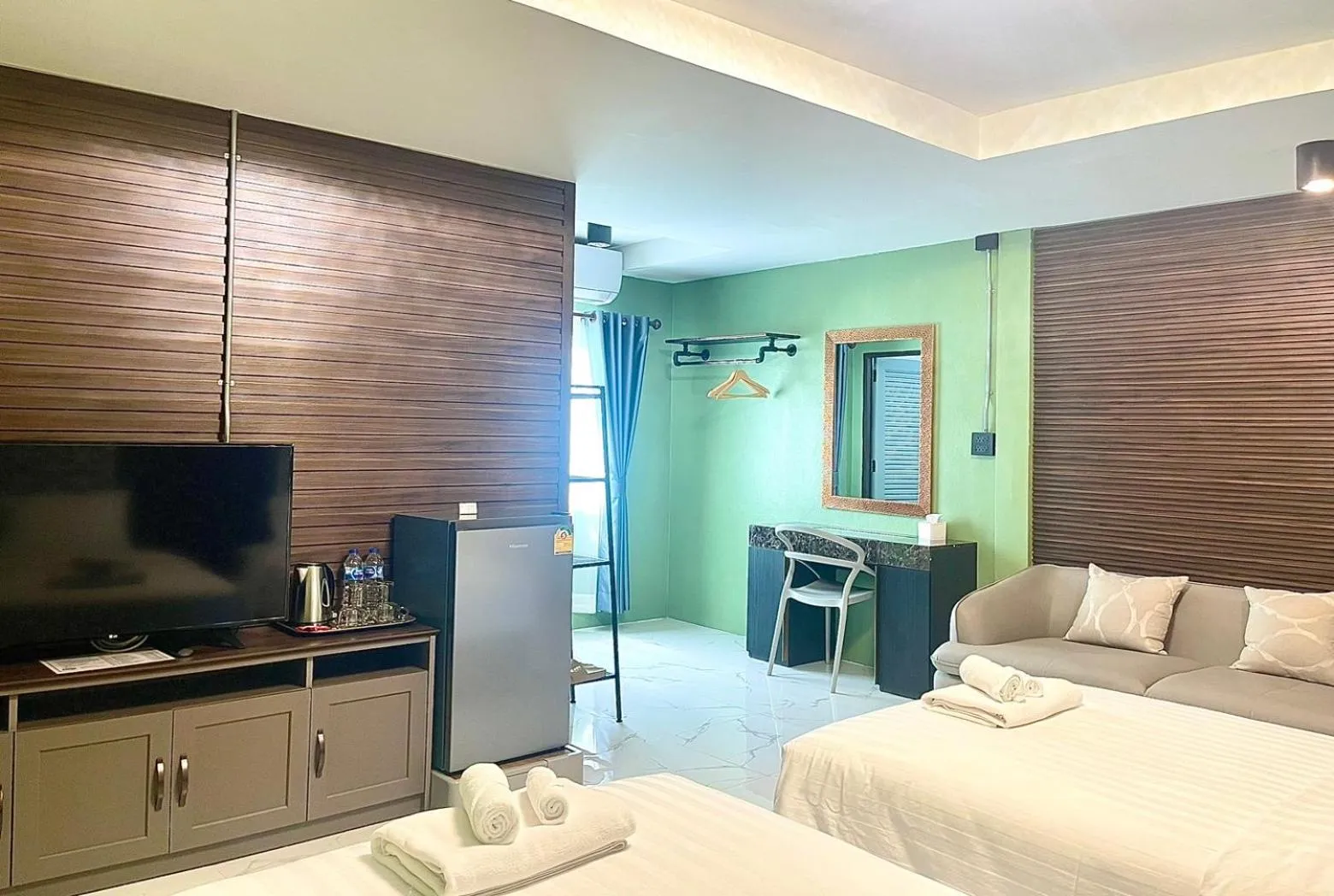 Area and facilities, Bed in Chainatgrand Hotel