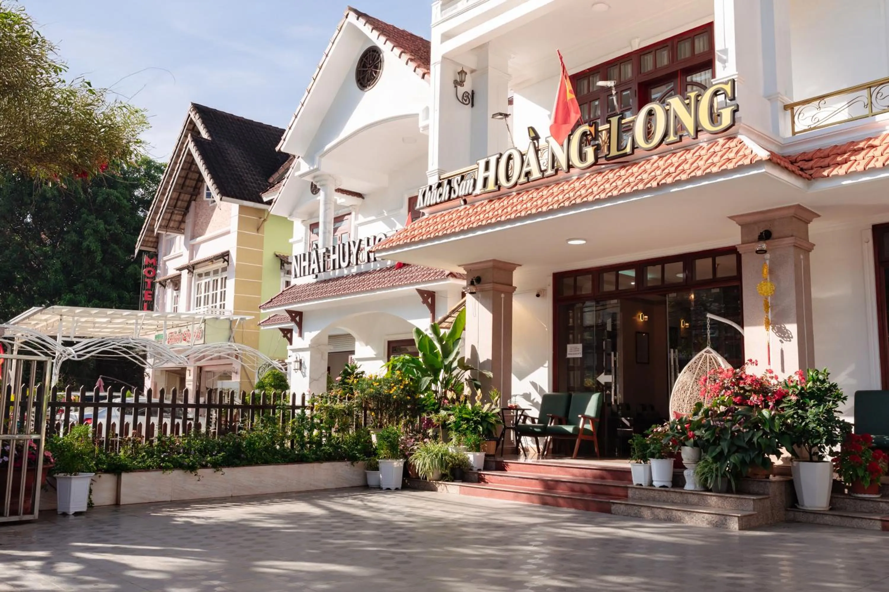 Property building in Hoang Long Hotel Da Lat City