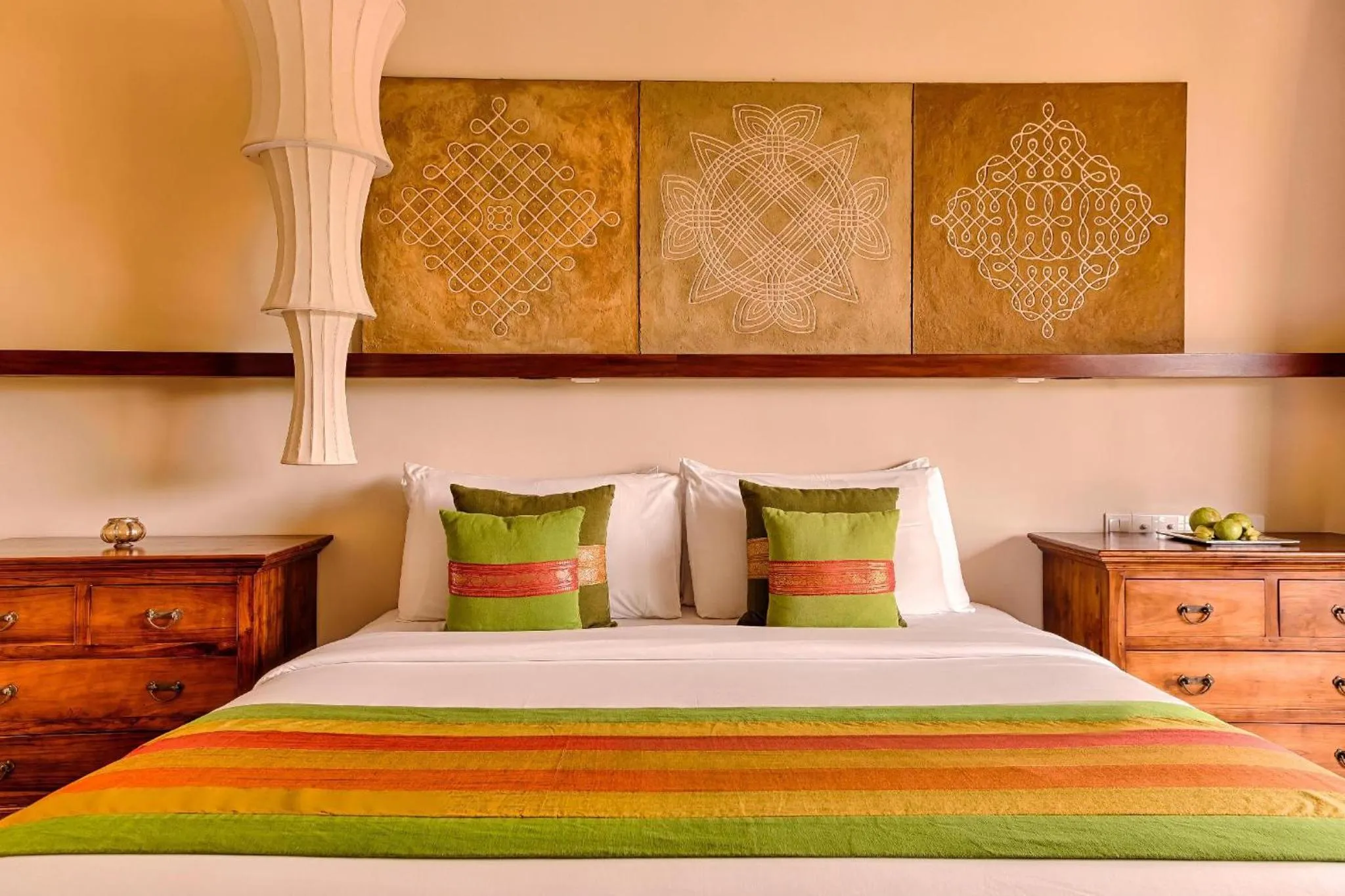 Bed in Sunrise Pasikuda