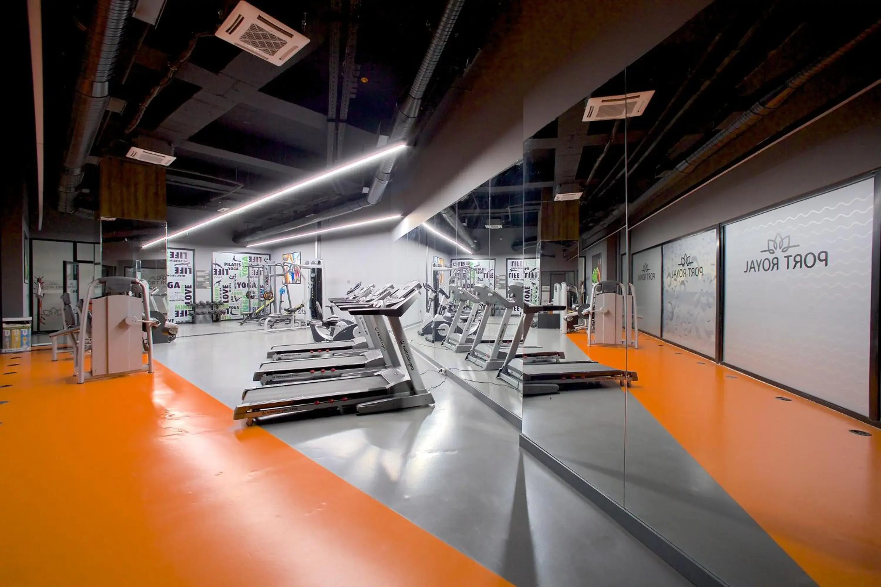 Fitness centre/facilities in Best Western Plus Hotel & Residences Istanbul Fitness centre/facilities in Best Western Plus Hotel & Residences Istanbul