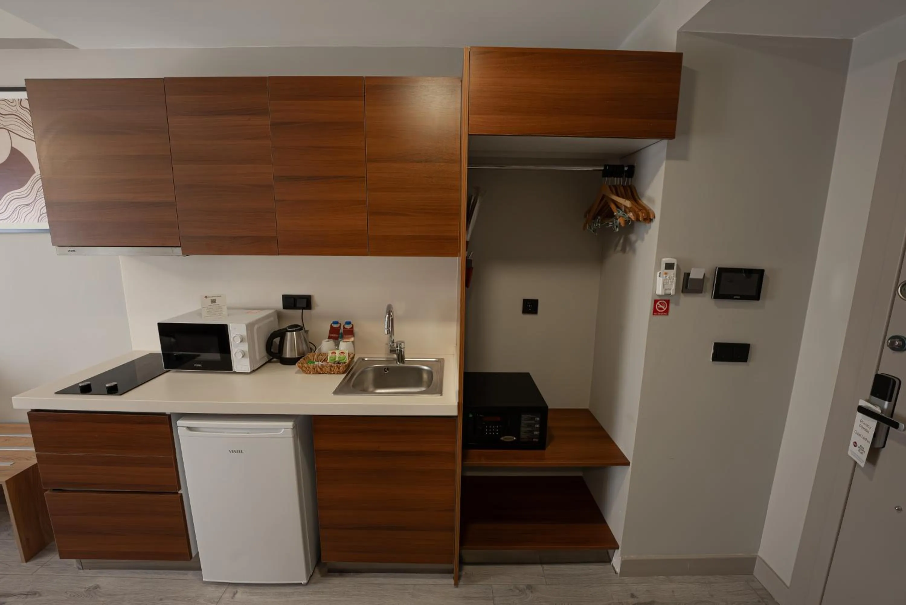 Photo of the whole room in Best Western Plus Hotel & Residences Istanbul