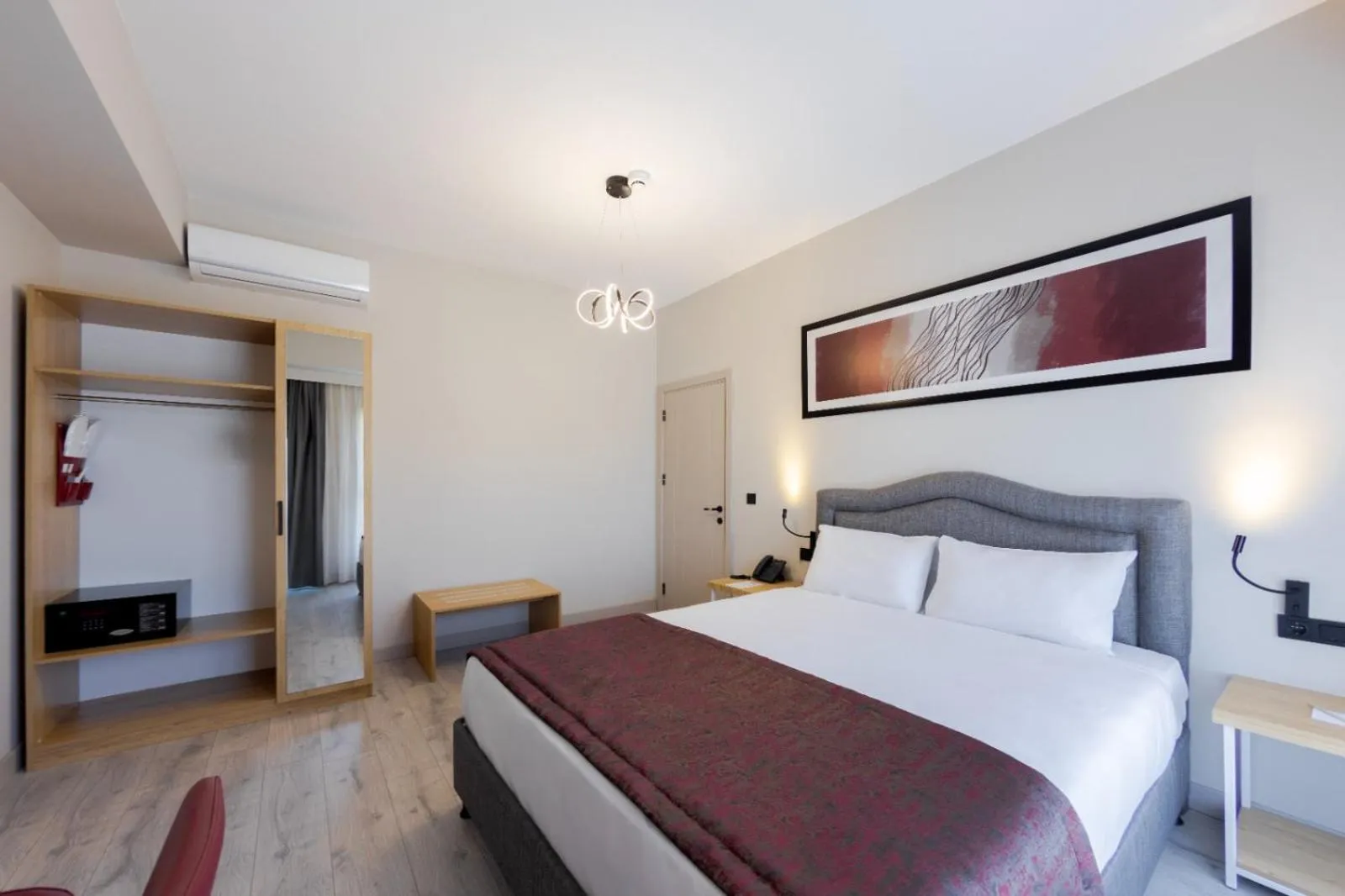 Bed in Best Western Plus Hotel & Residences Istanbul