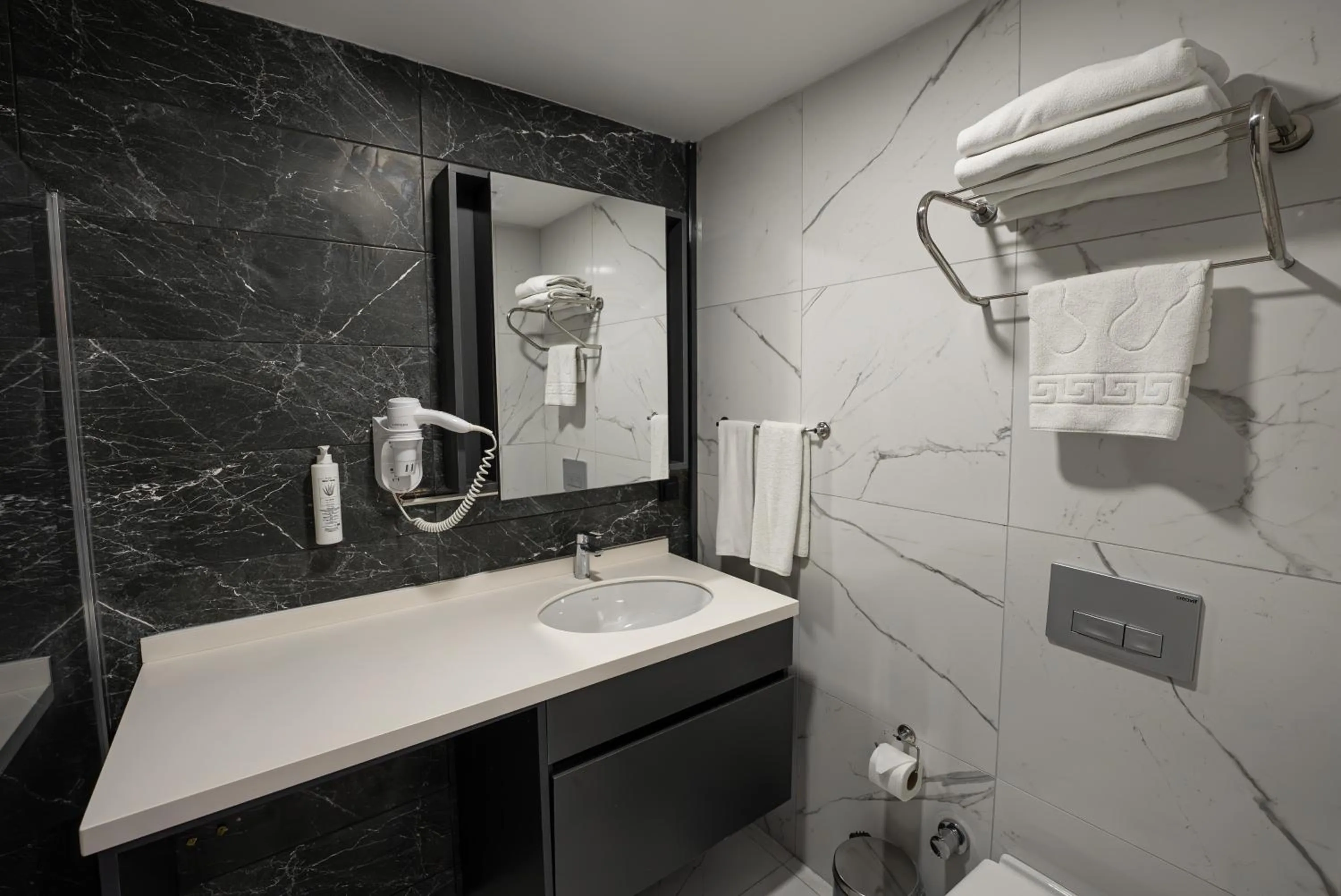 Photo of the whole room in Best Western Plus Hotel & Residences Istanbul