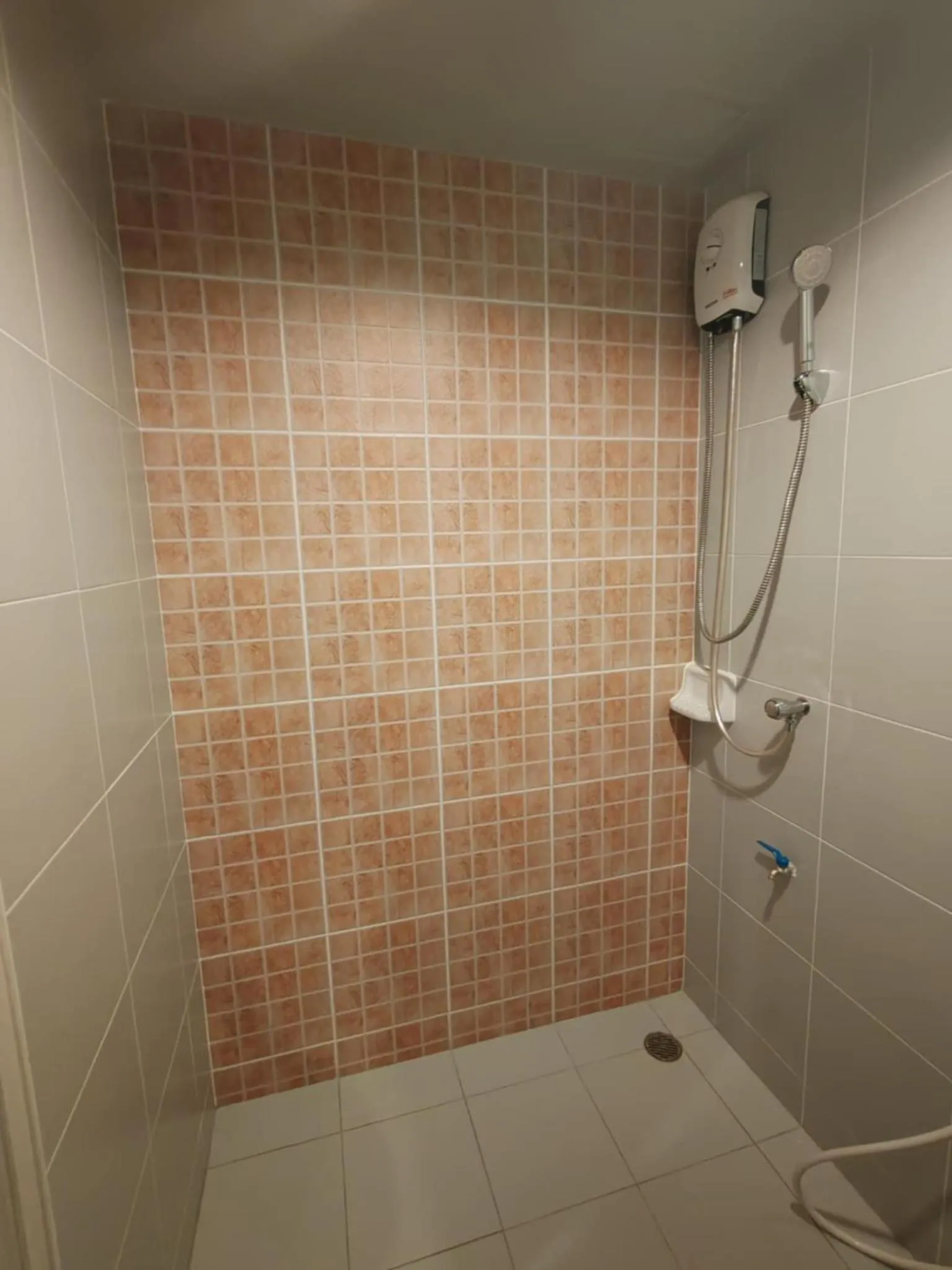 Bathroom in Lumpini Seaview Cha-am Sabai Sabai