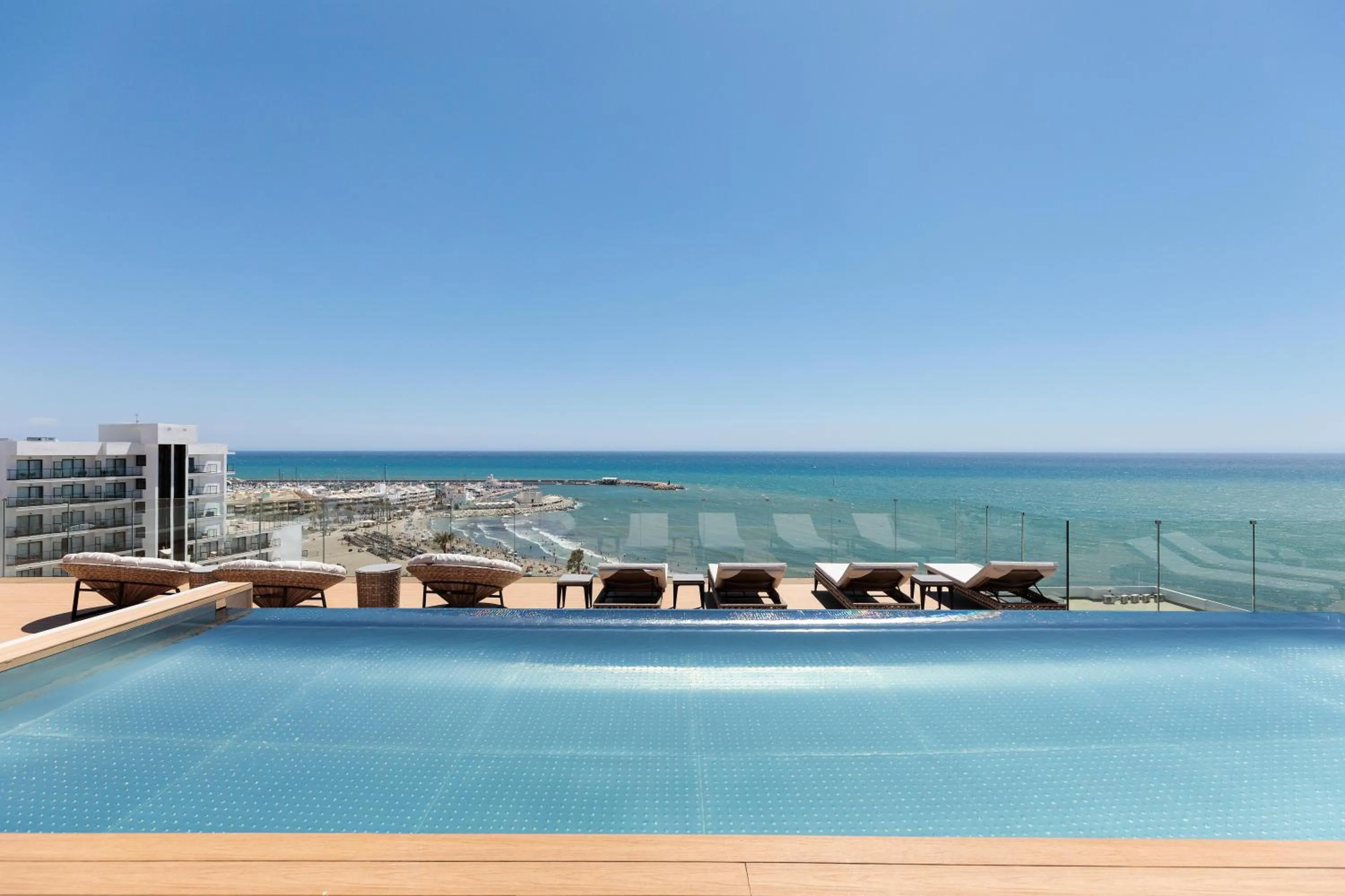 Photo of the whole room in Hotel Best Triton