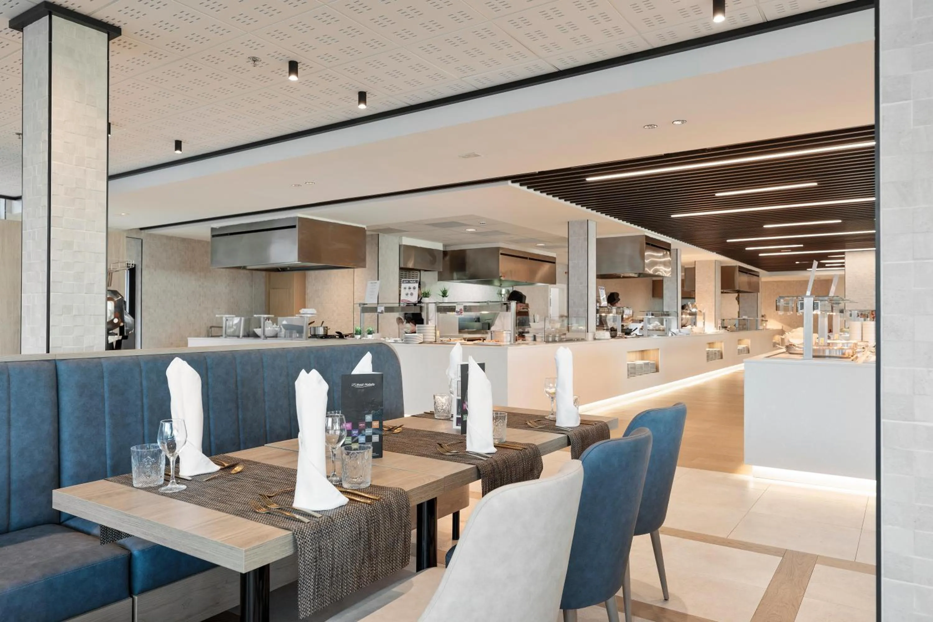 Restaurant/places to eat in Hotel Best Triton