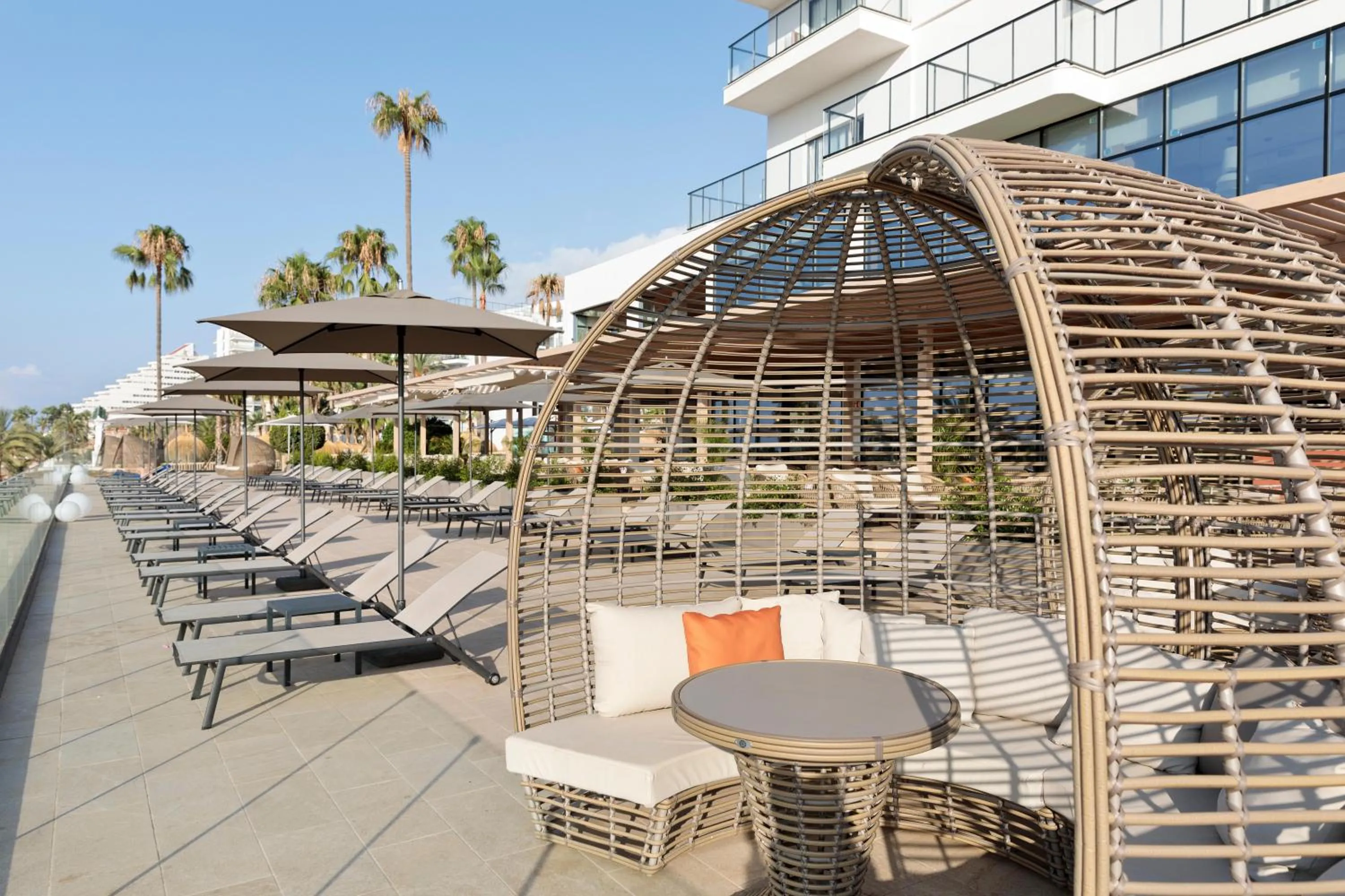 Lounge or bar in Hotel Best Triton