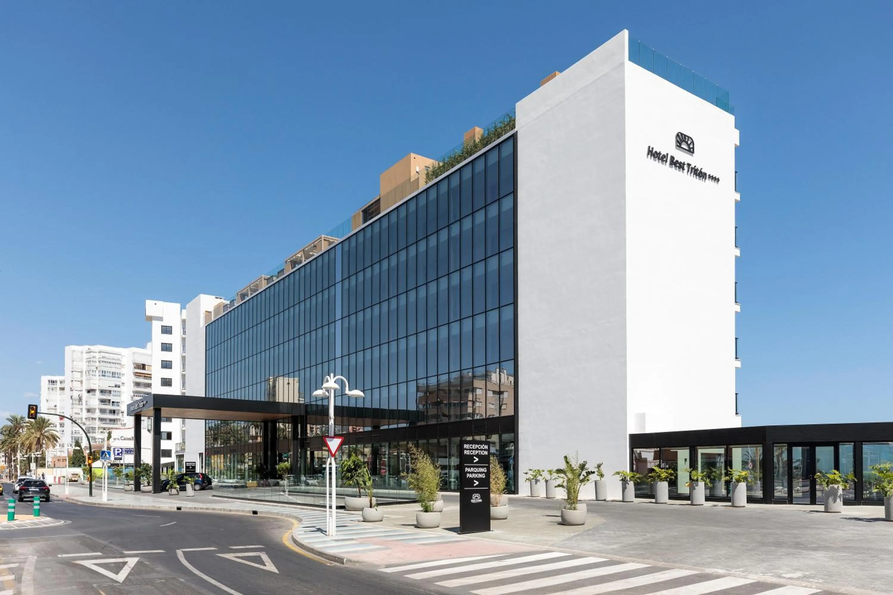 Property building in Hotel Best Triton