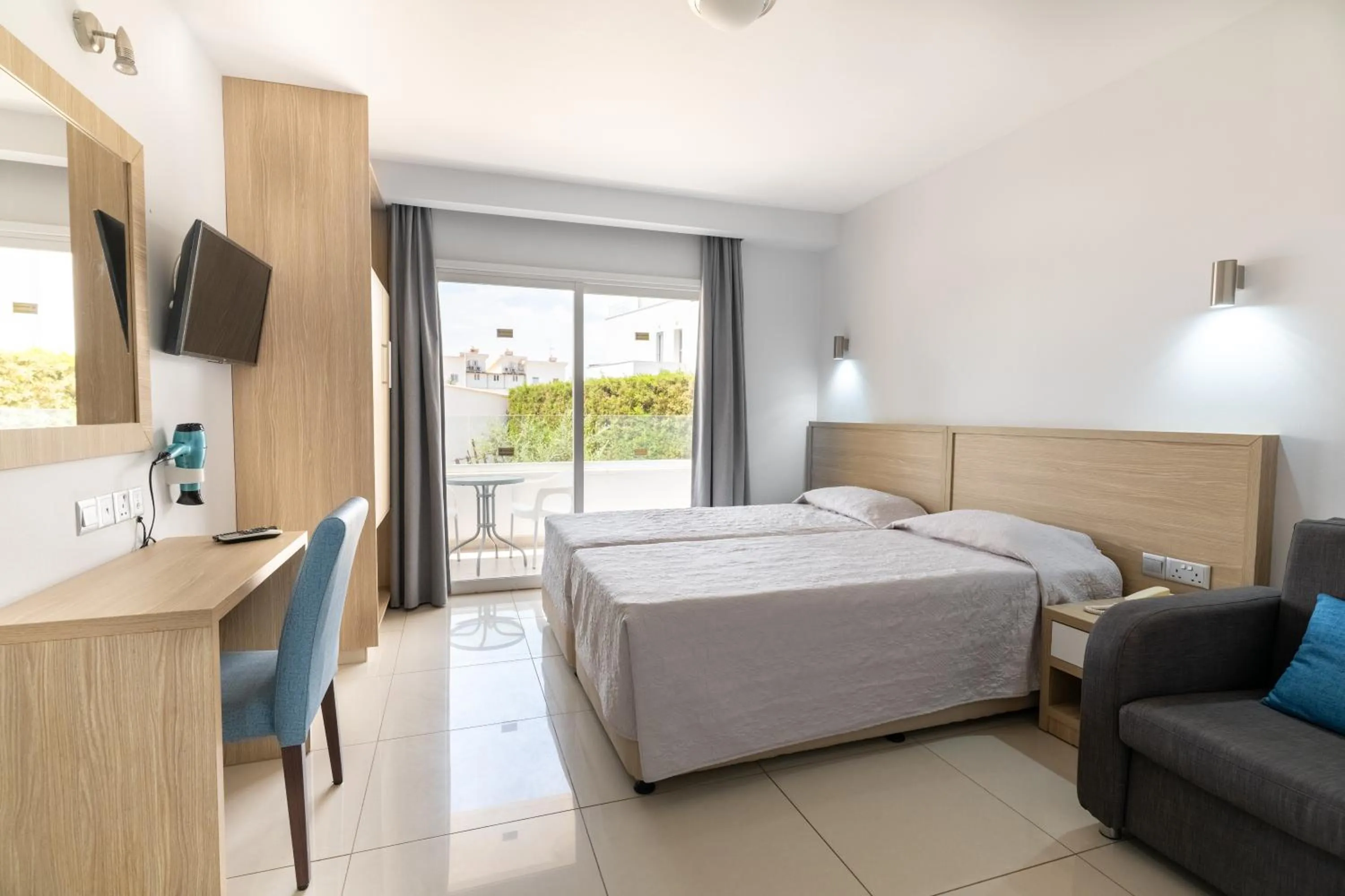 Bedroom, Bed in Bellini Hotel