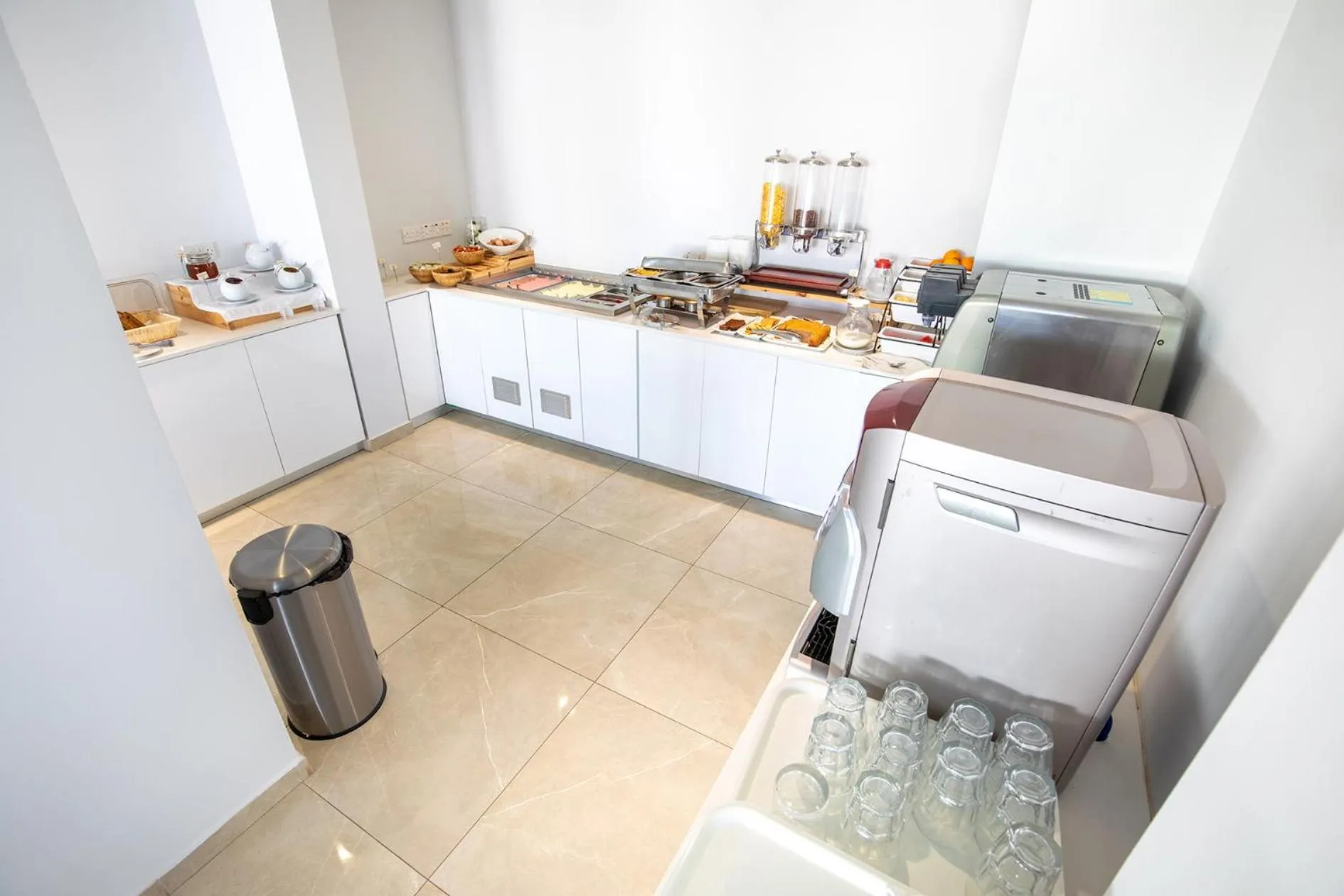 Breakfast in Bellini Hotel