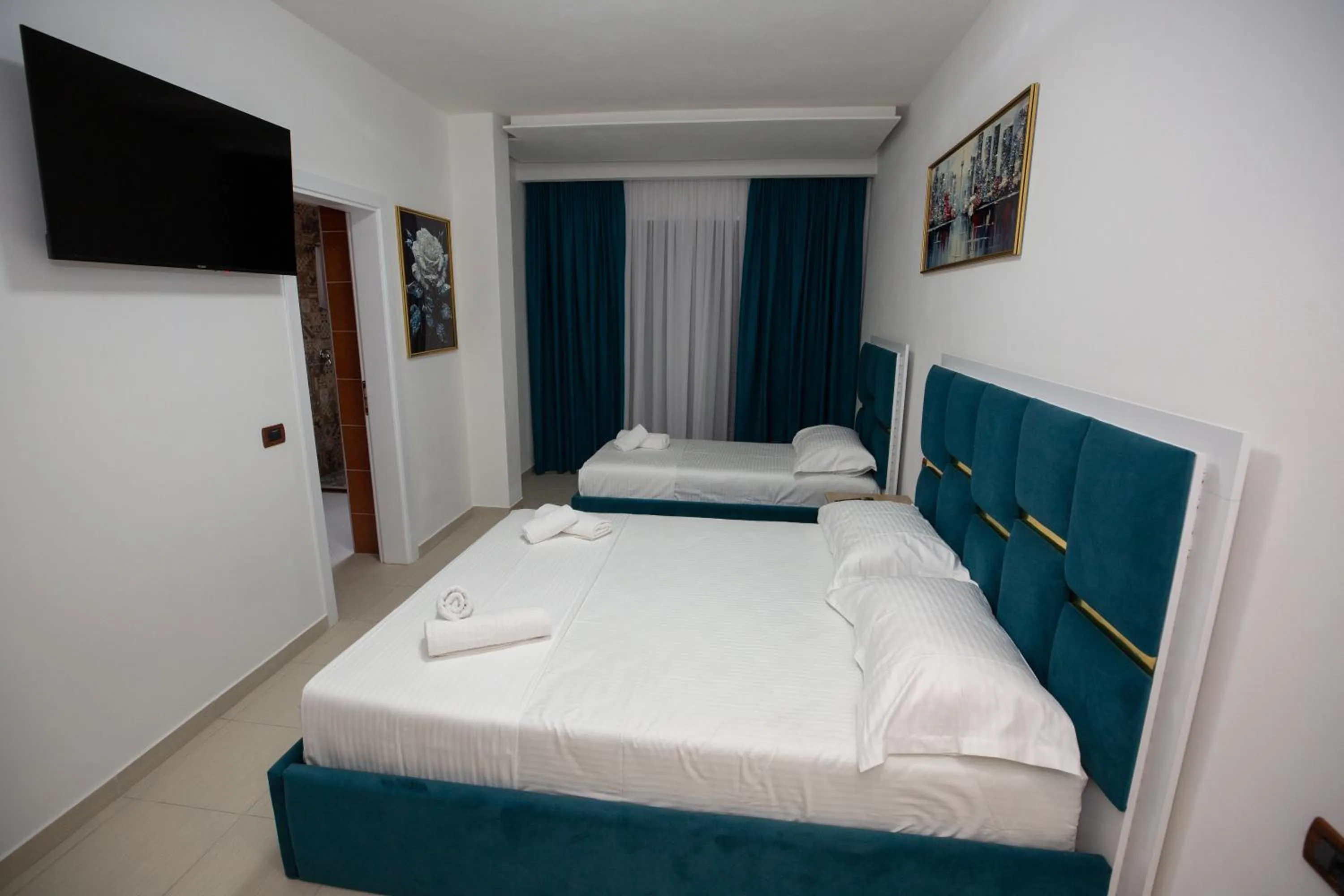 TV and multimedia, Bed in Frekel Hotel