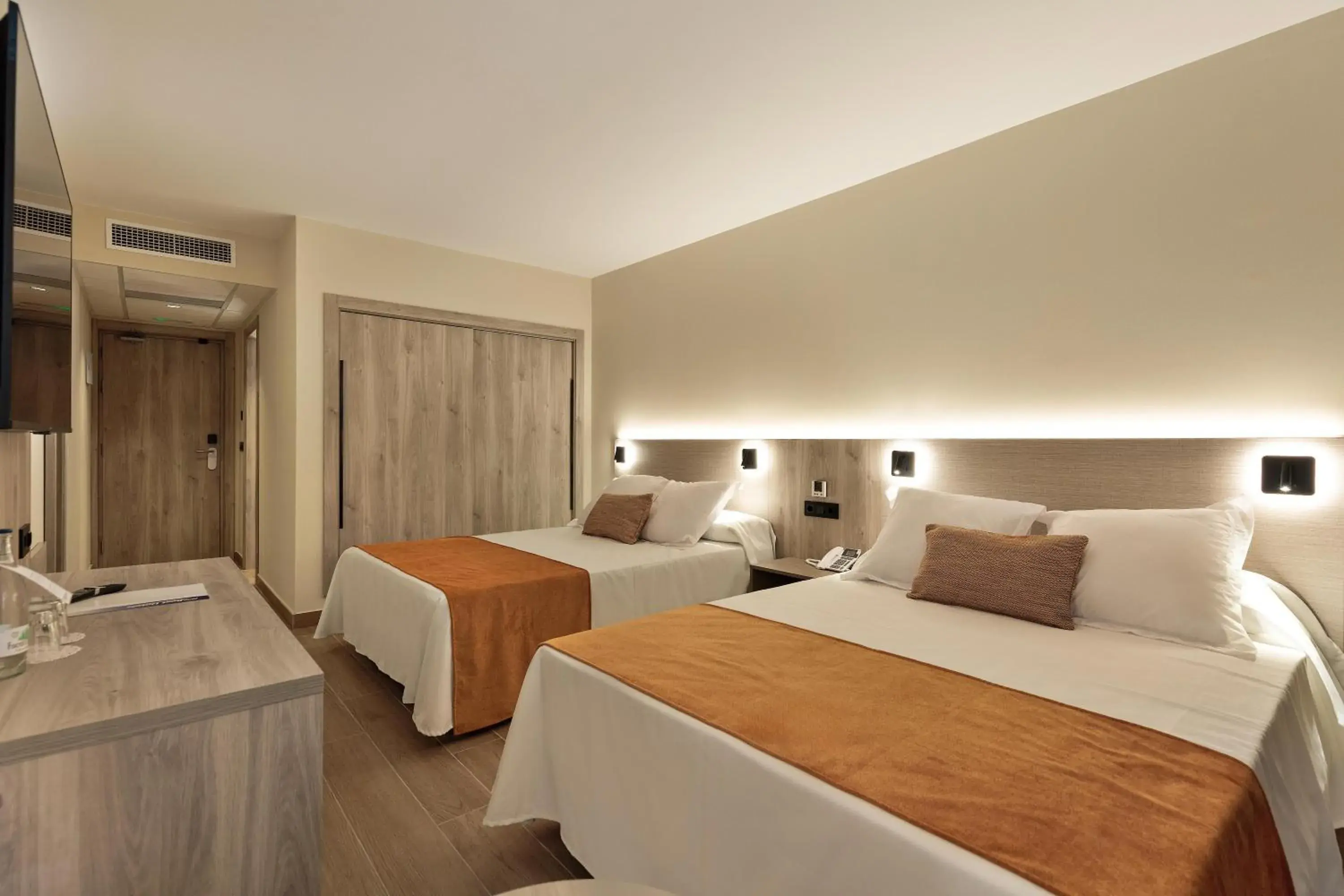 Standard Double Room with Sea View (3 Adults) in Hotel Best Oasis Tropical Standard Double Room with Sea View (3 Adults) in Hotel Best Oasis Tropical