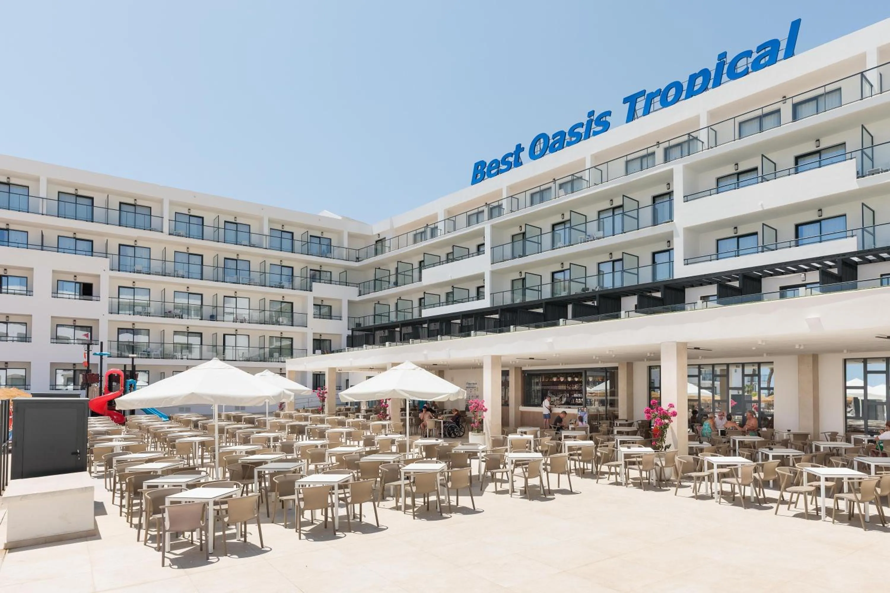 Property building in Hotel Best Oasis Tropical