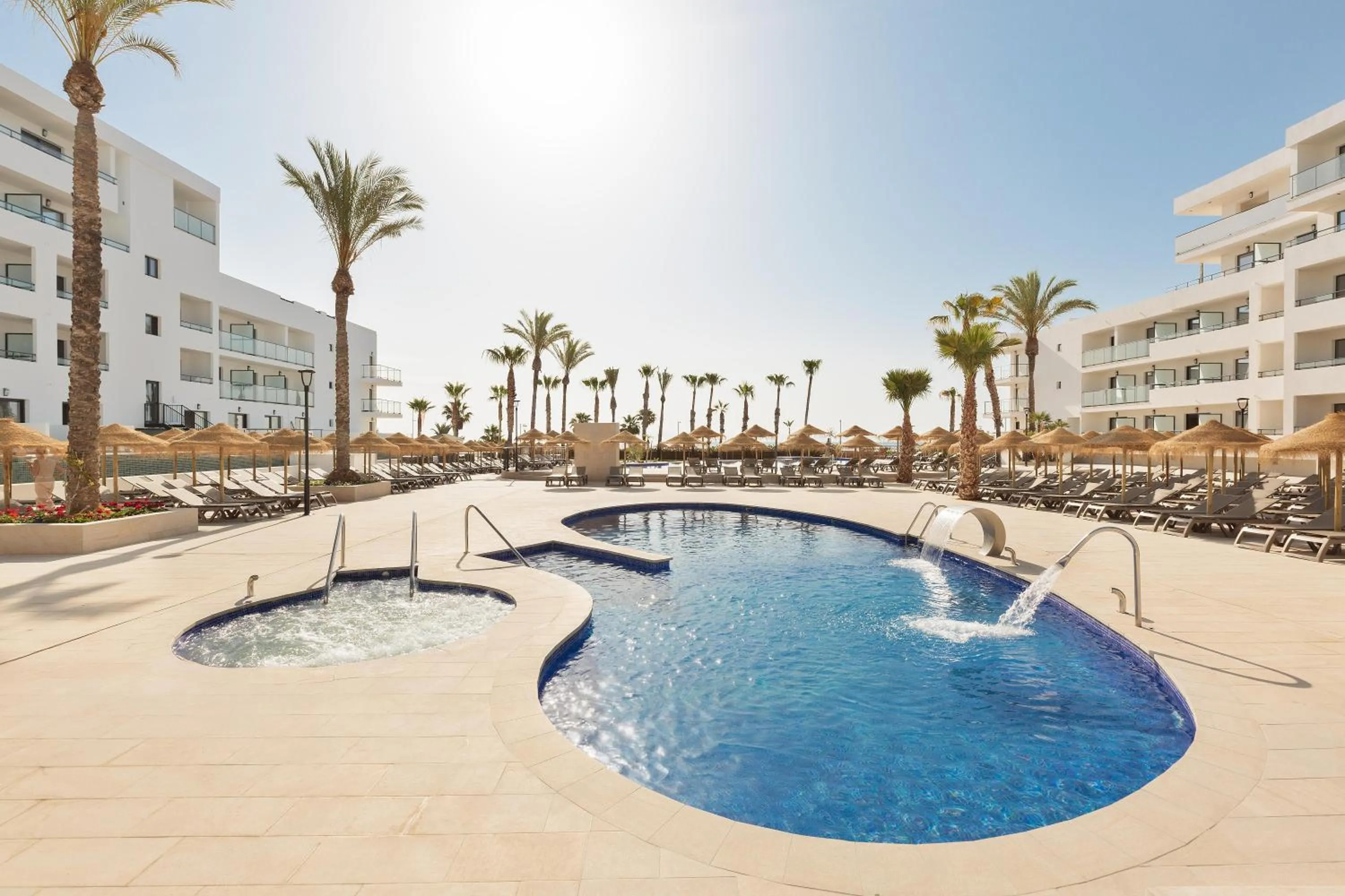 Swimming pool in Hotel Best Oasis Tropical