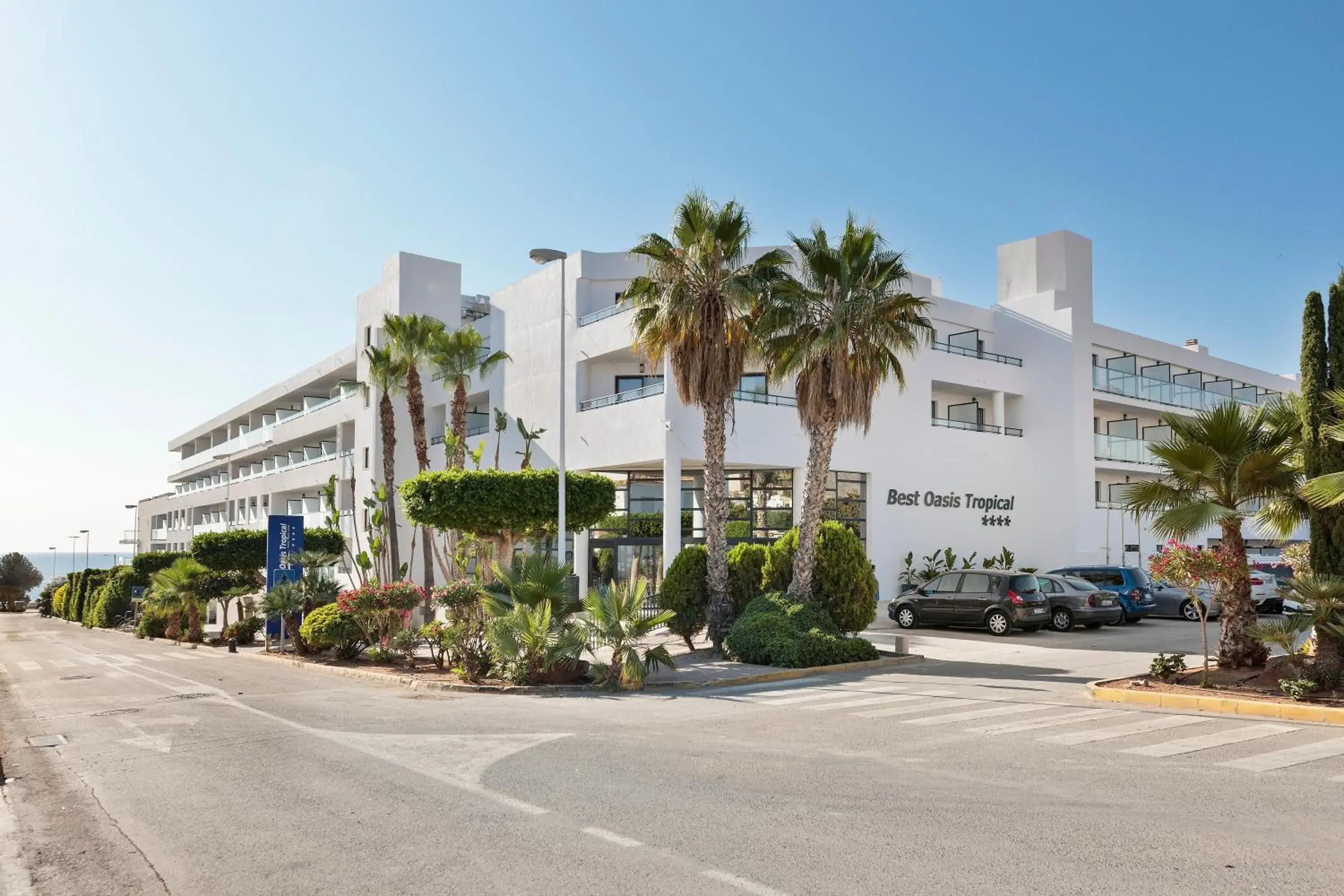 Property building in Hotel Best Oasis Tropical Property building in Hotel Best Oasis Tropical