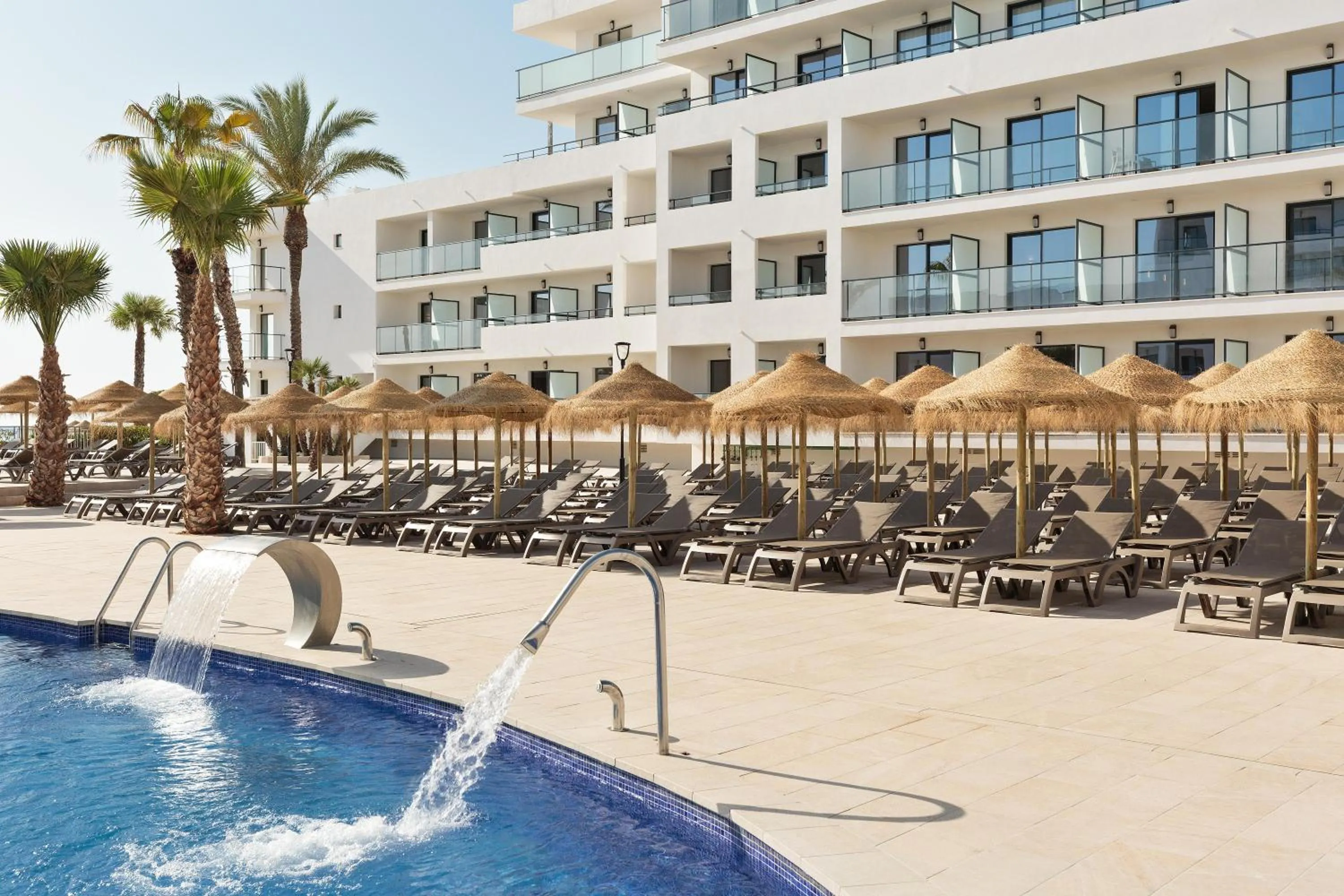 Swimming pool in Hotel Best Oasis Tropical