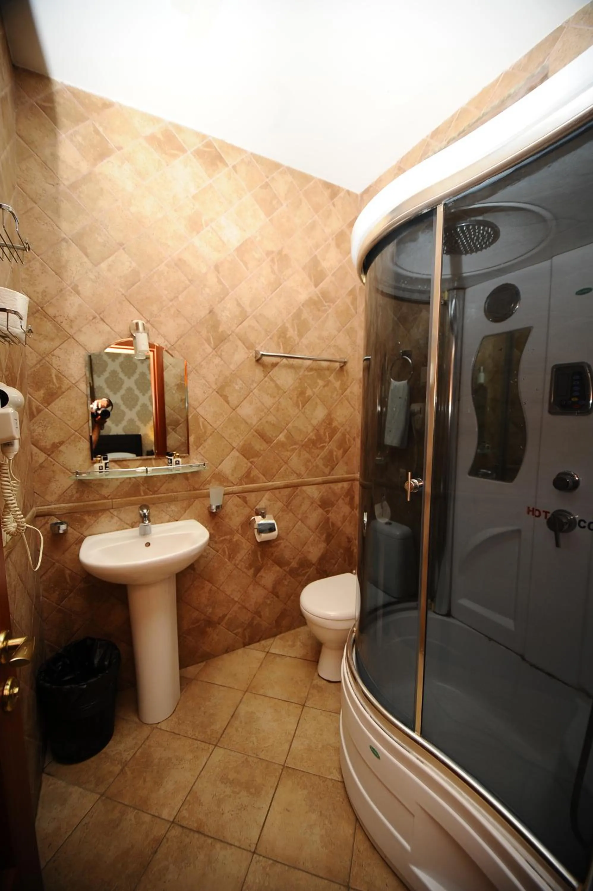 Shower in Hotel Old Rustaveli