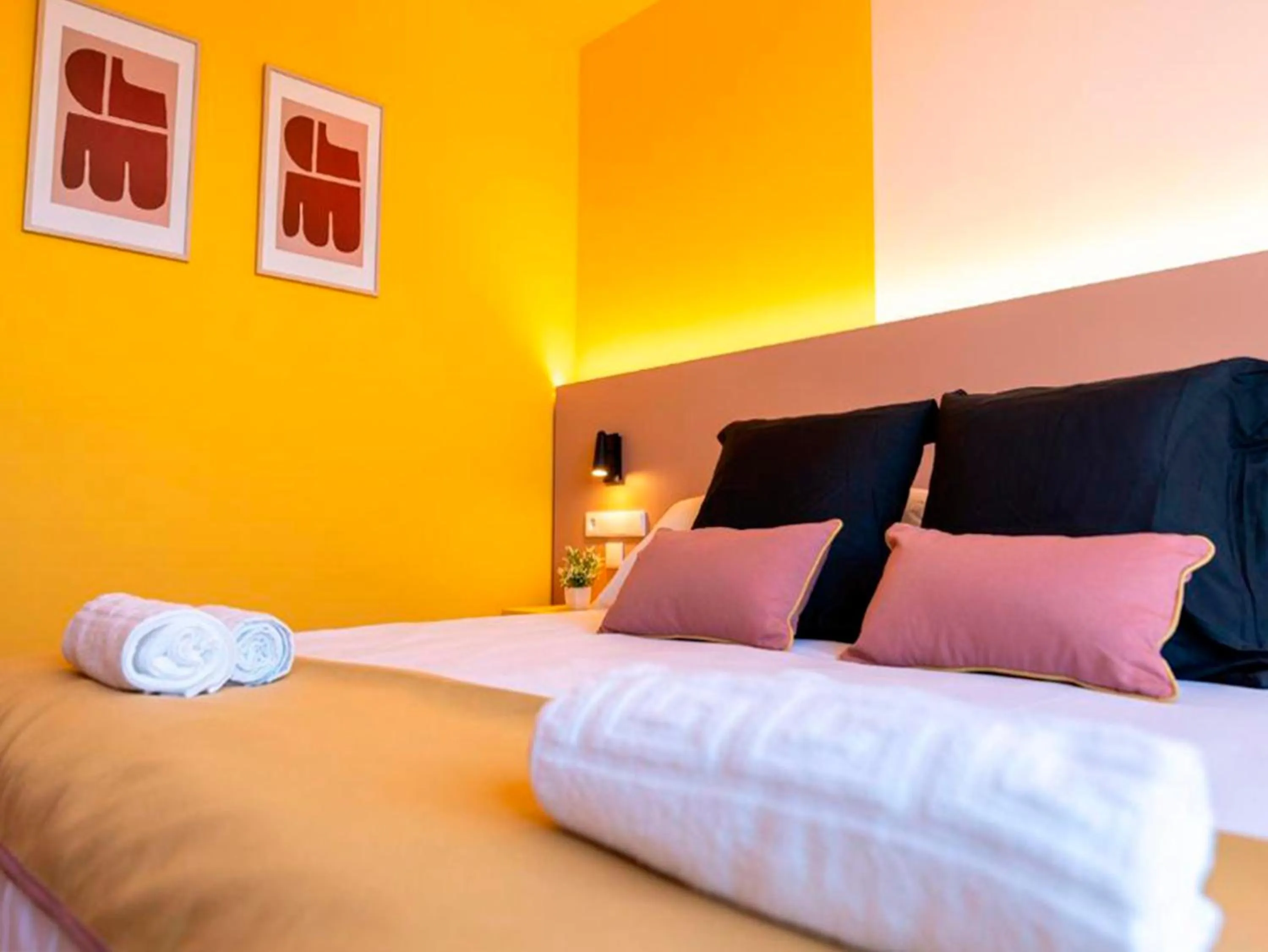 Bed in La marina sunset 3000