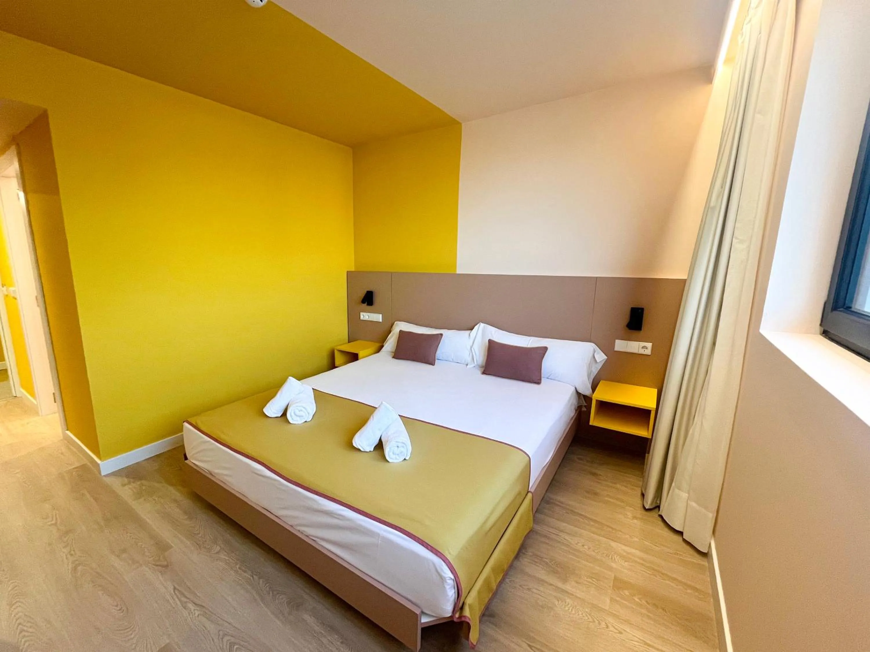 Bed in La marina sunset 3000