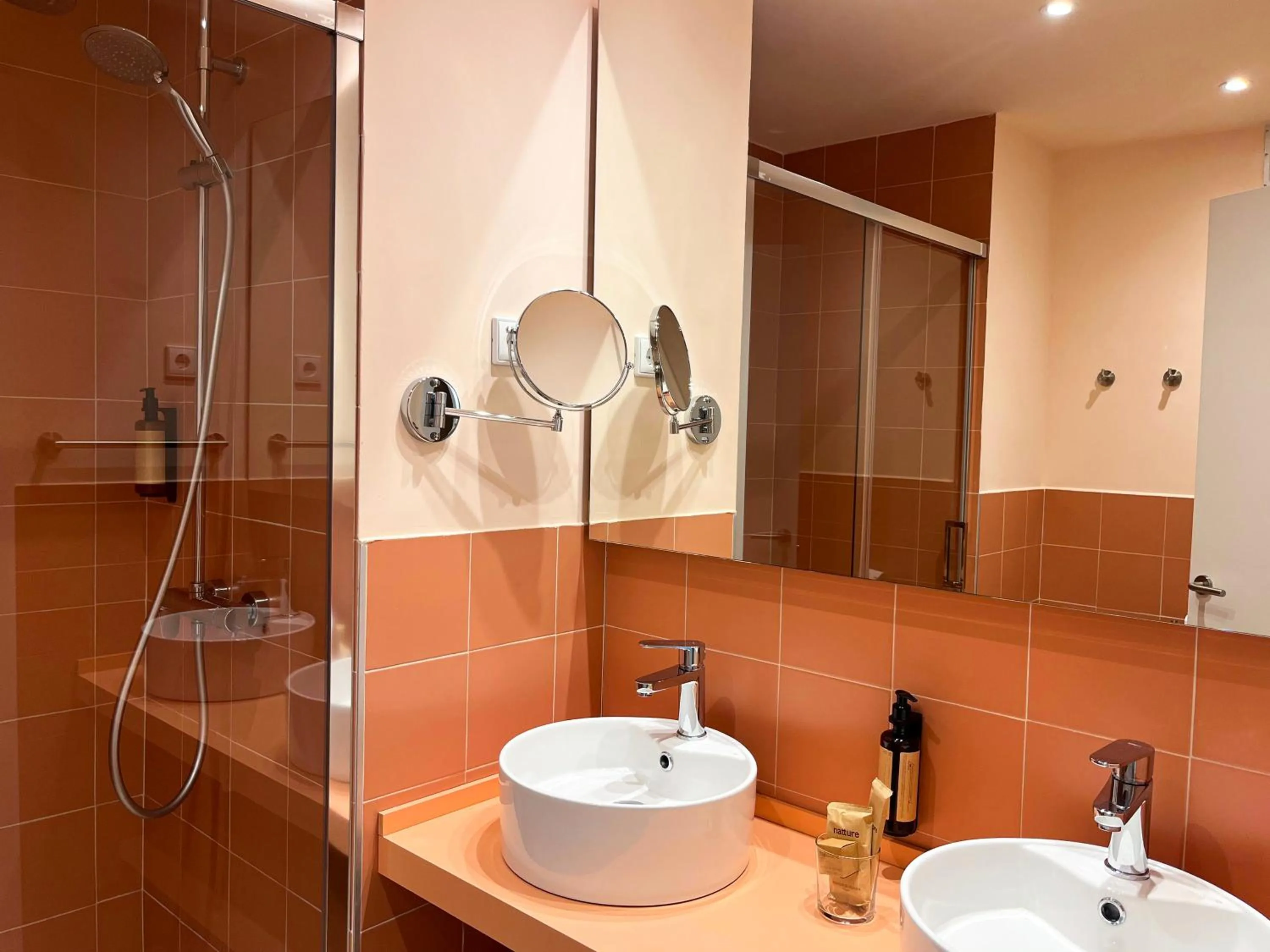 Shower in La marina sunset 3000