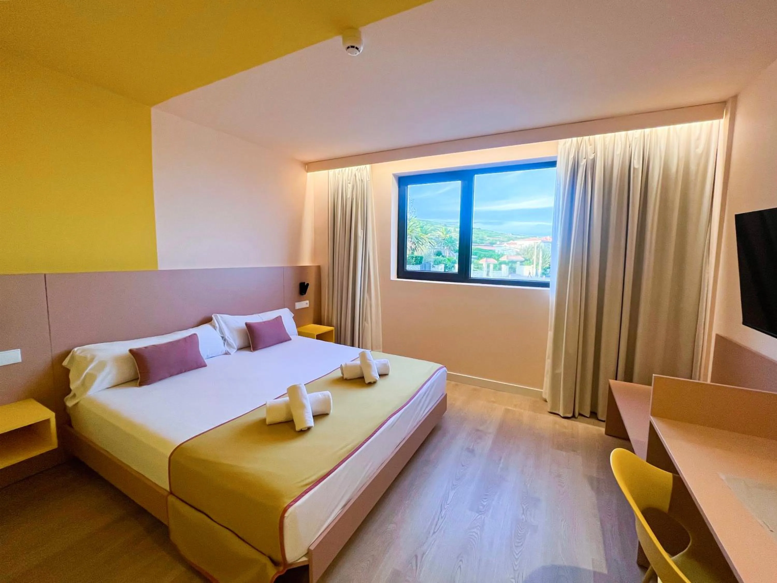 Bed in La marina sunset 3000