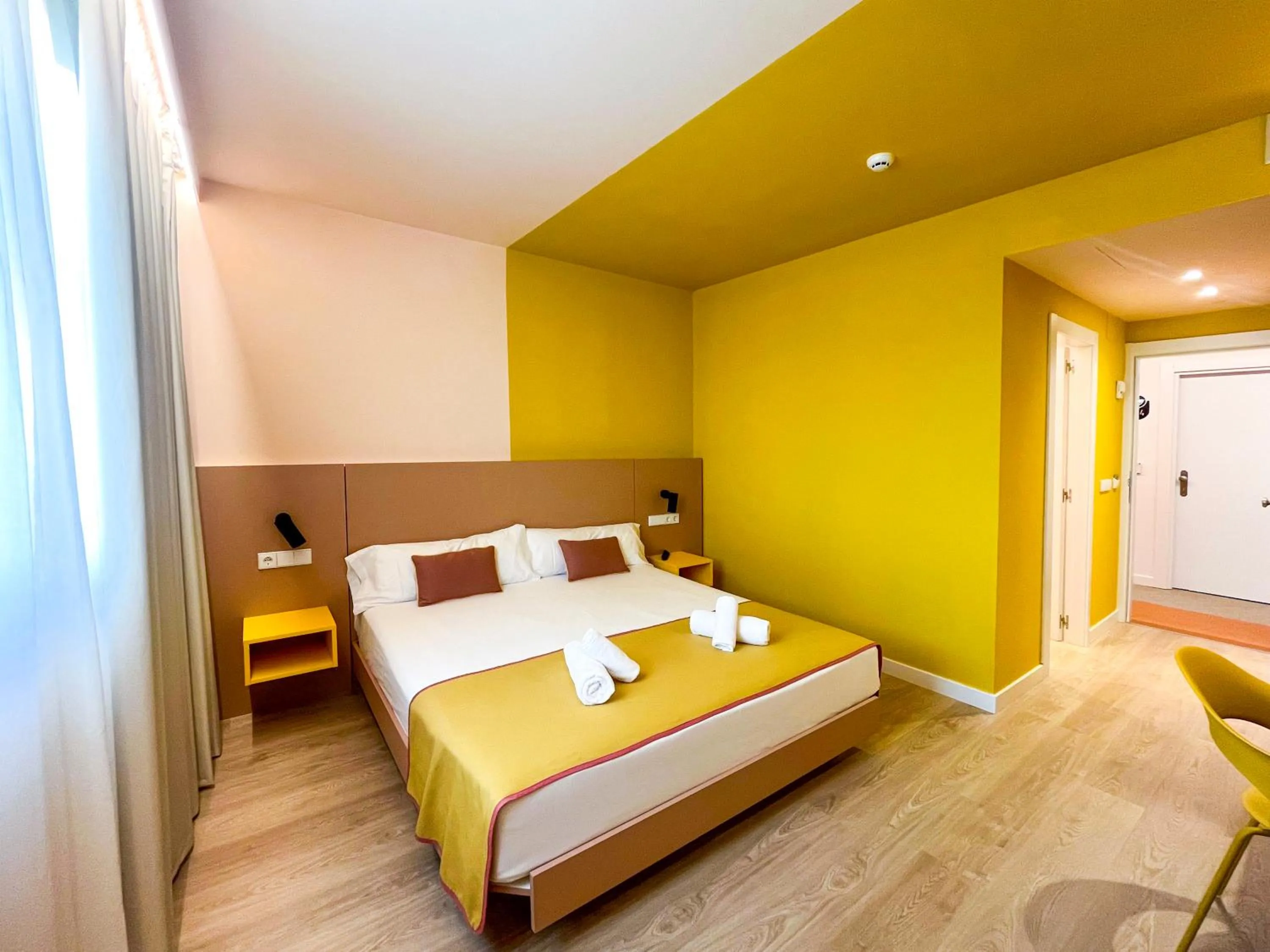 Bed in La marina sunset 3000