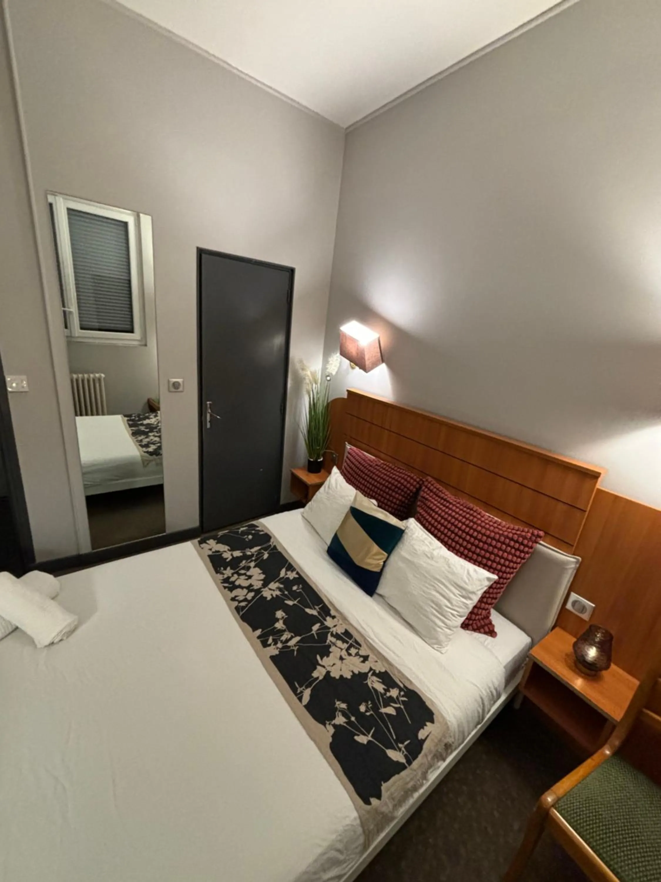 Bed in Hôtel Astrid
