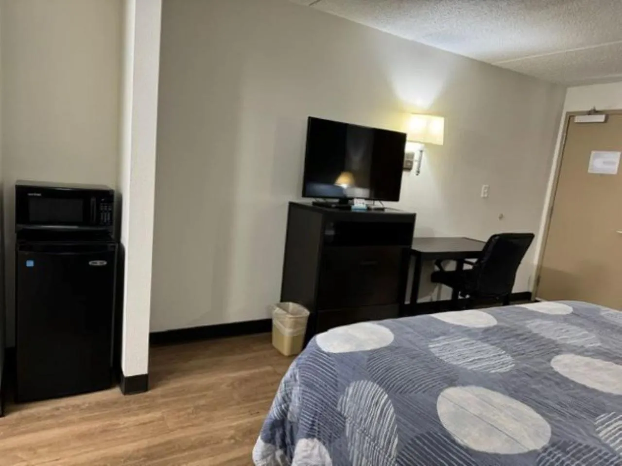 Single Room - single occupancy in Hilltop Inn