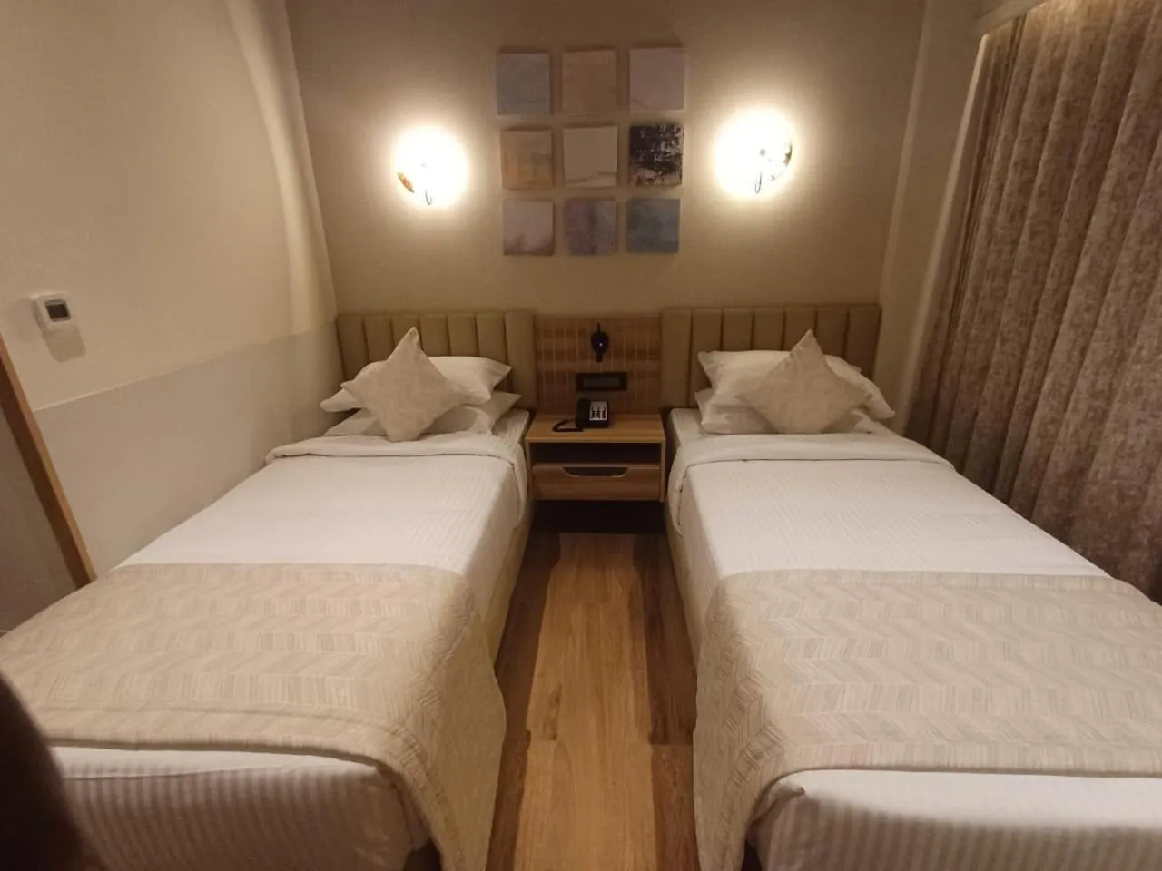 Bedroom, Bed in Hotel Raai Hosur