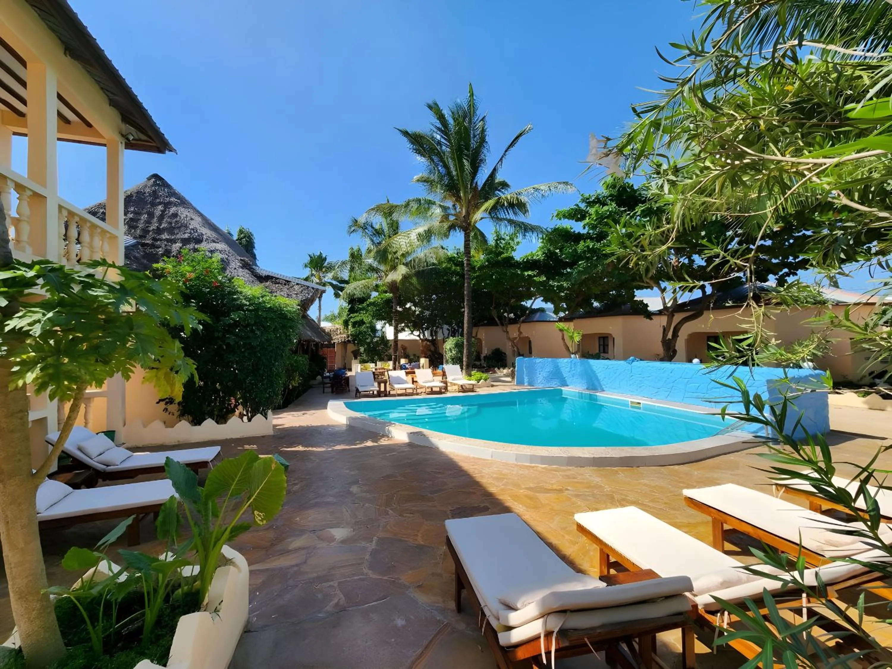 Swimming pool in Seagull Nungwi Resort