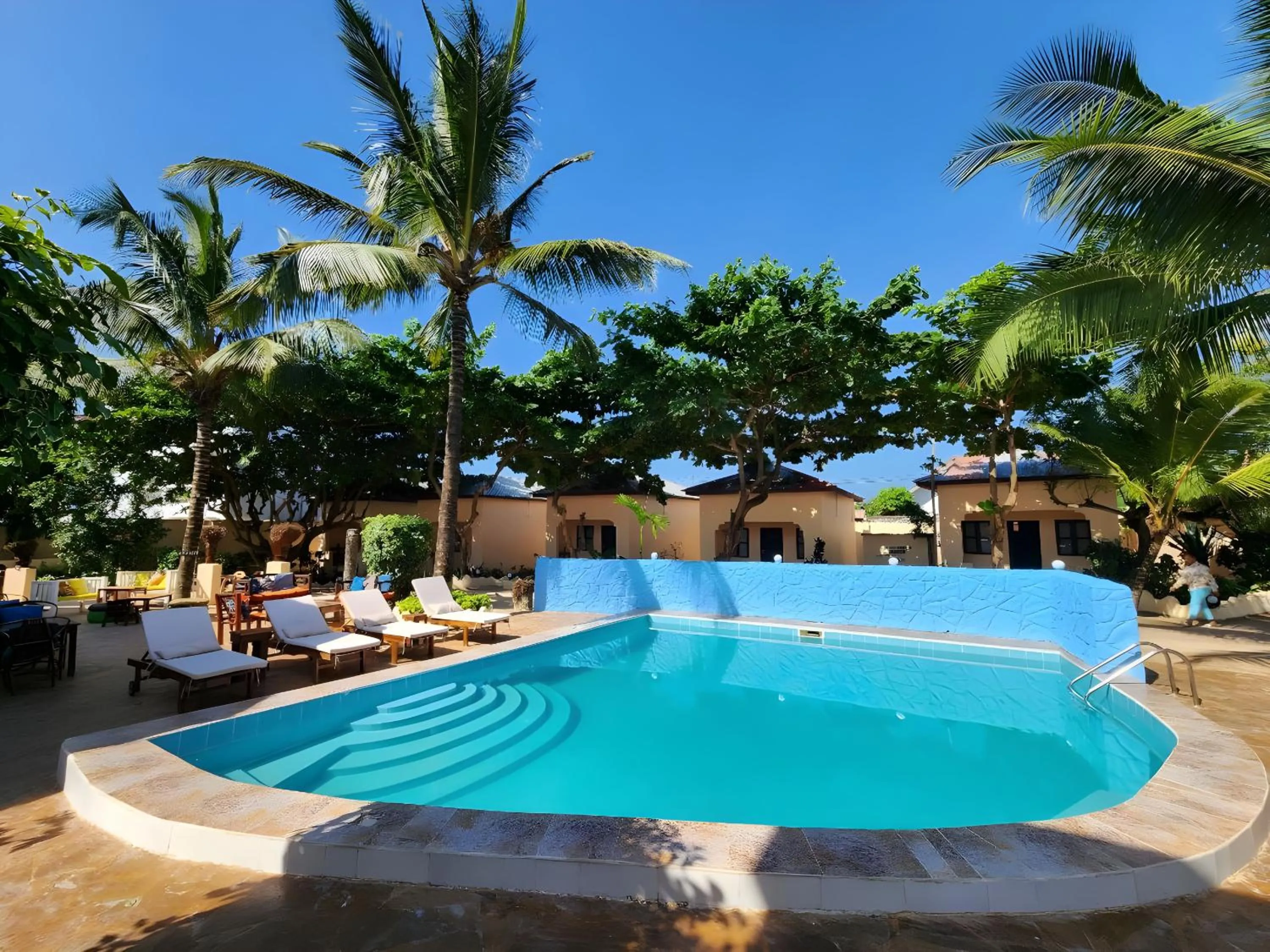 Swimming pool in Seagull Nungwi Resort
