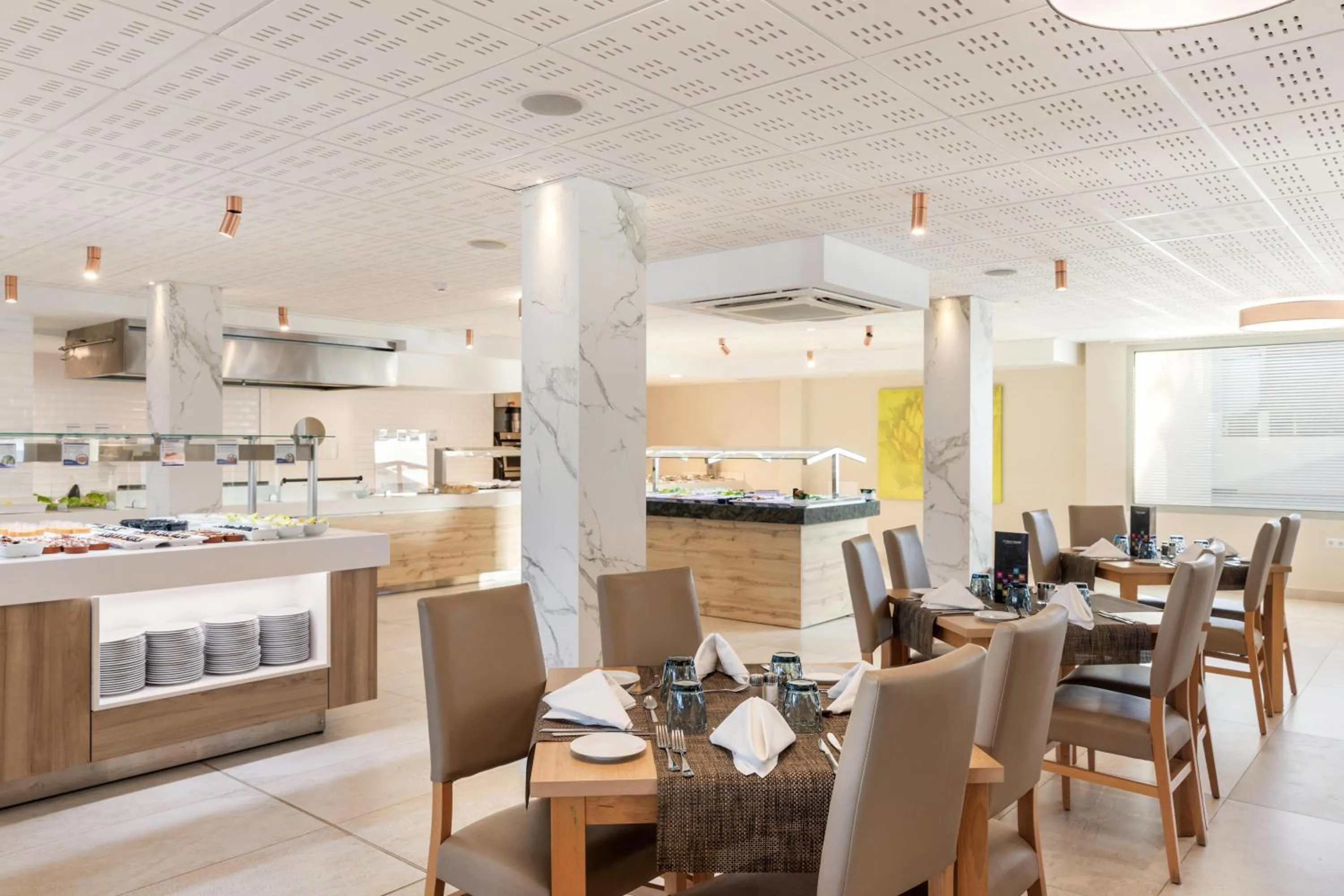 Restaurant/places to eat in Best Club Vacaciones Pueblo Indalo