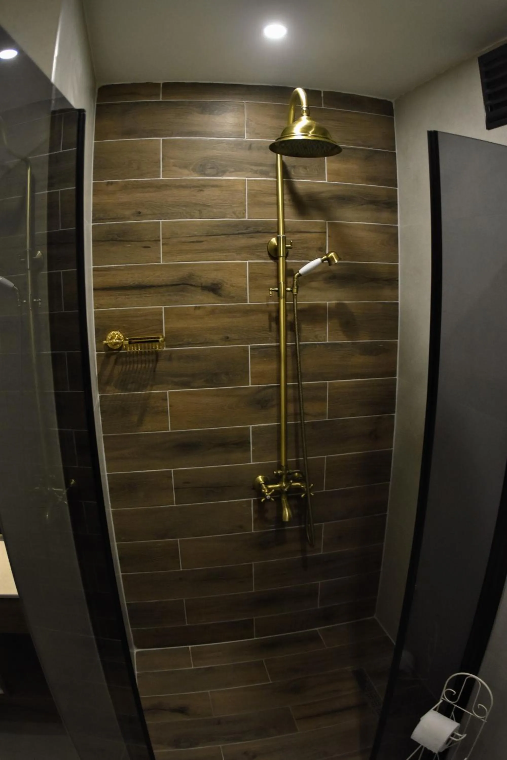 Shower in Amasya Atabey Konağı