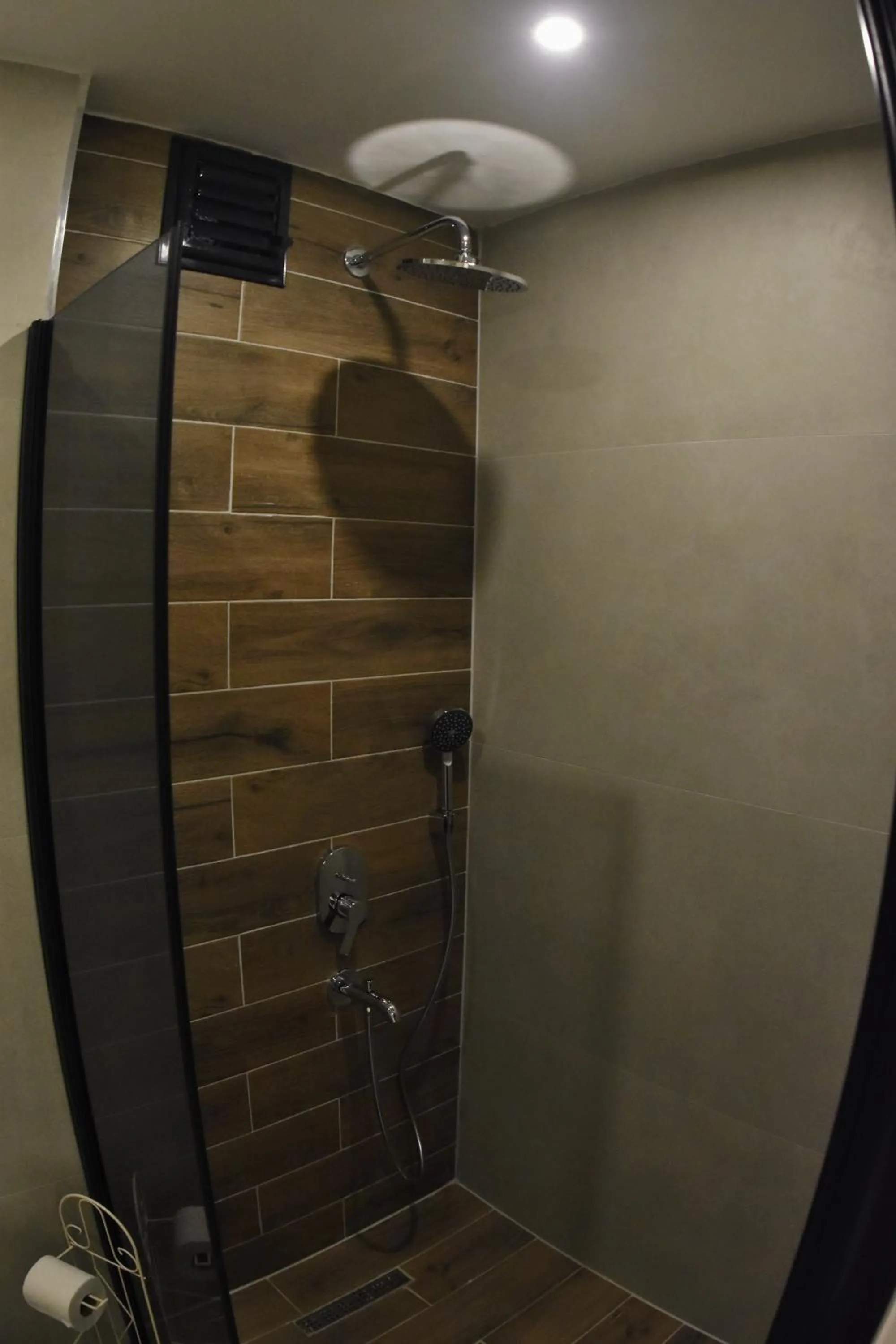 Shower in Amasya Atabey Konağı