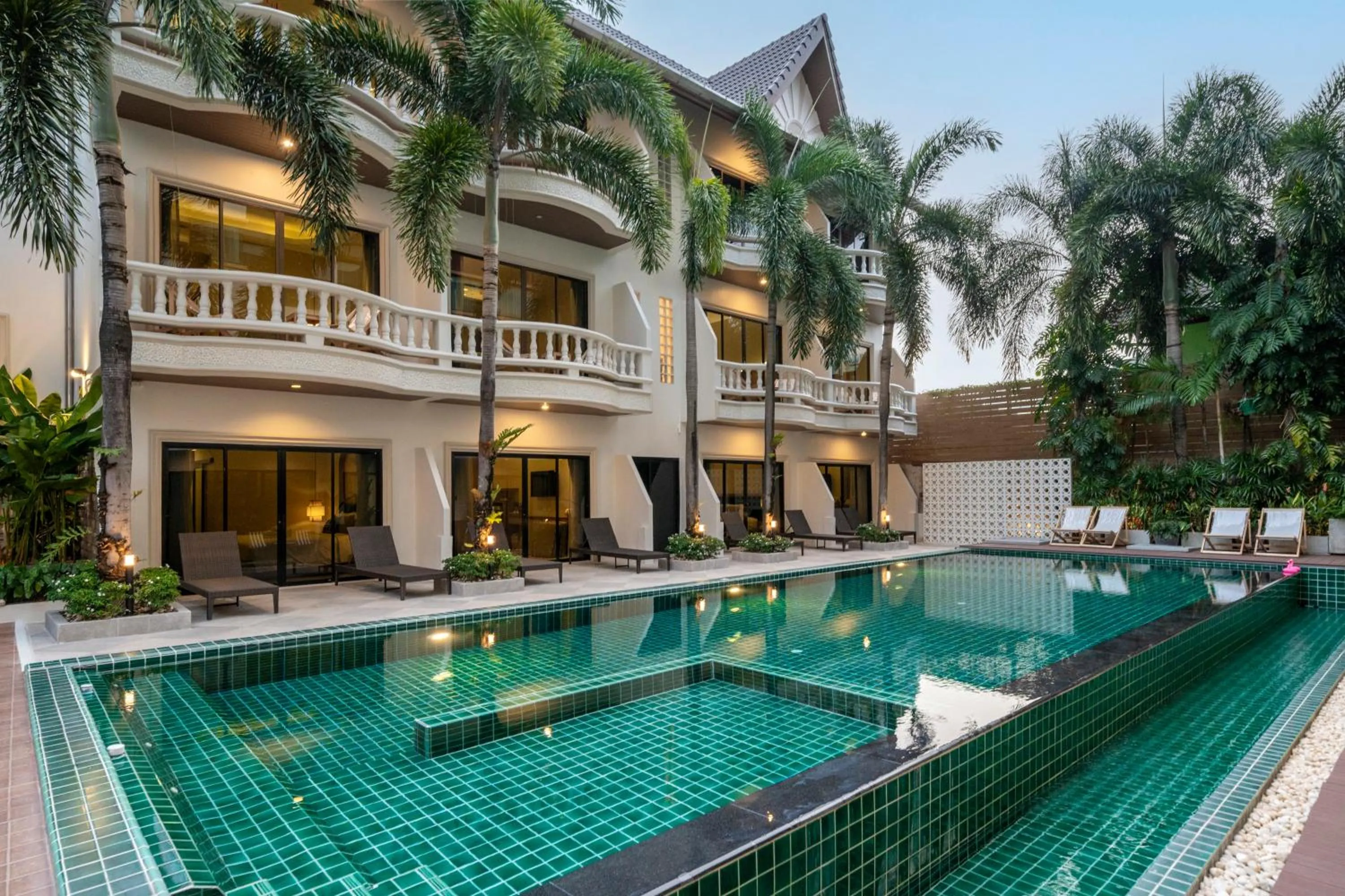 Property building in Buasri Boutique Patong