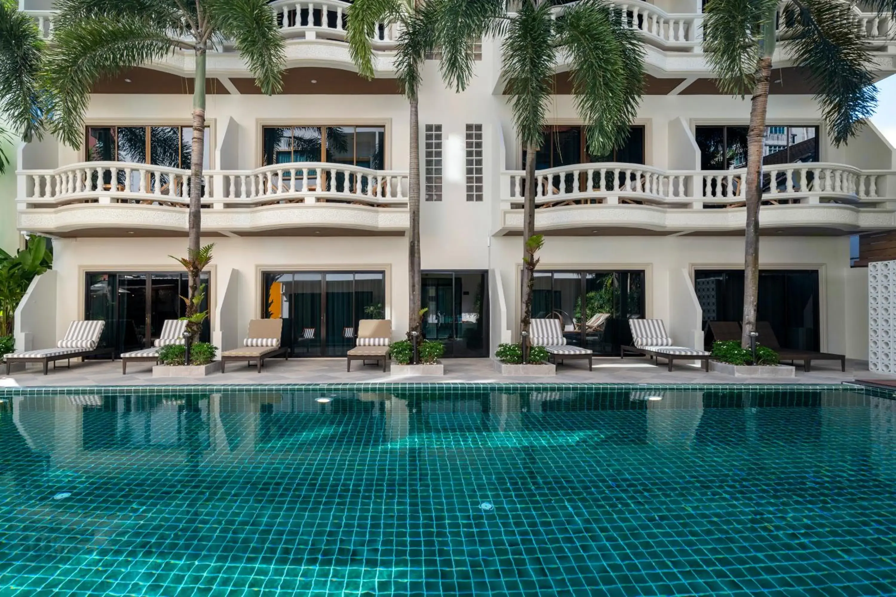 Property building in Buasri Boutique Patong Property building in Buasri Boutique Patong