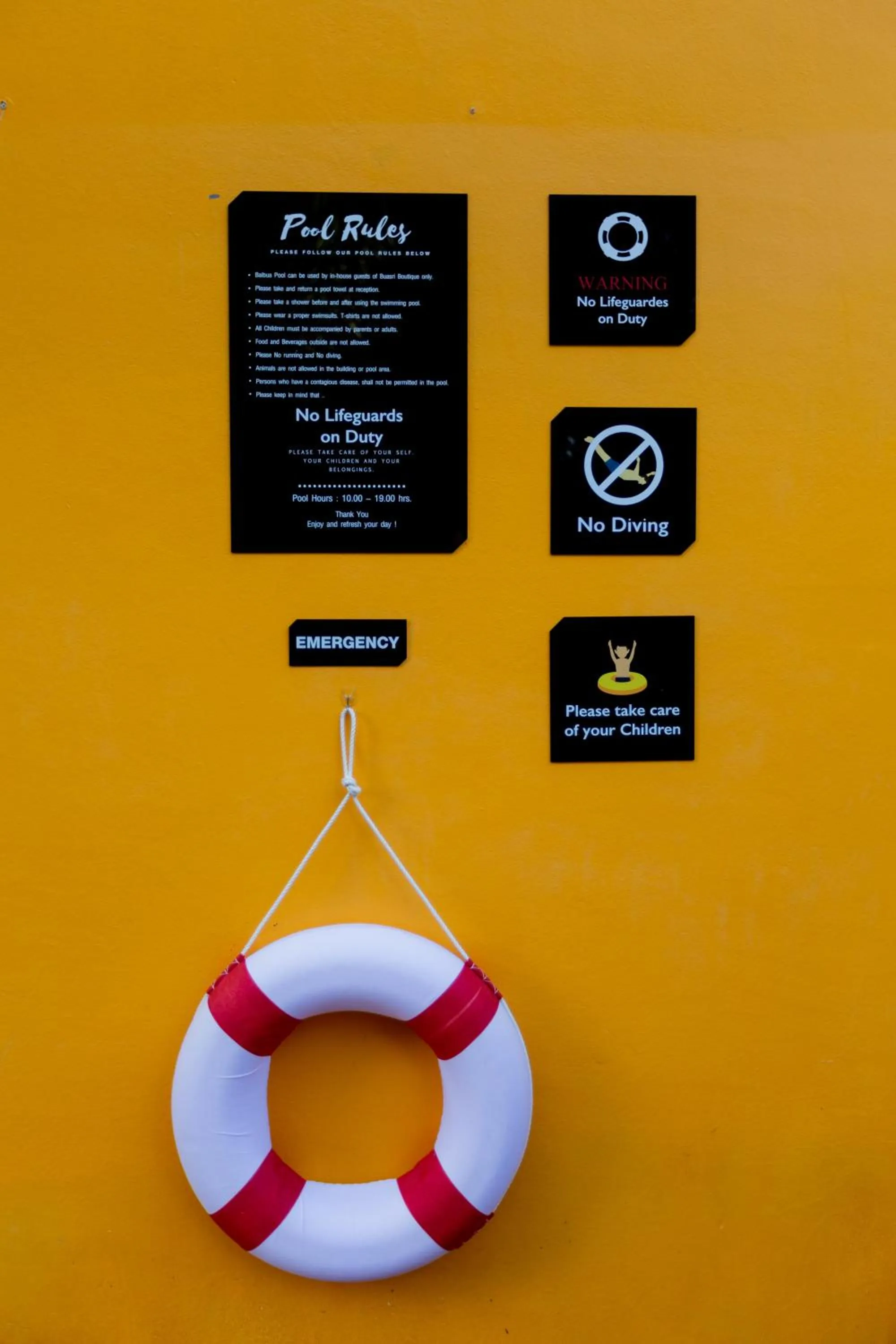 Swimming pool in Buasri Boutique Patong