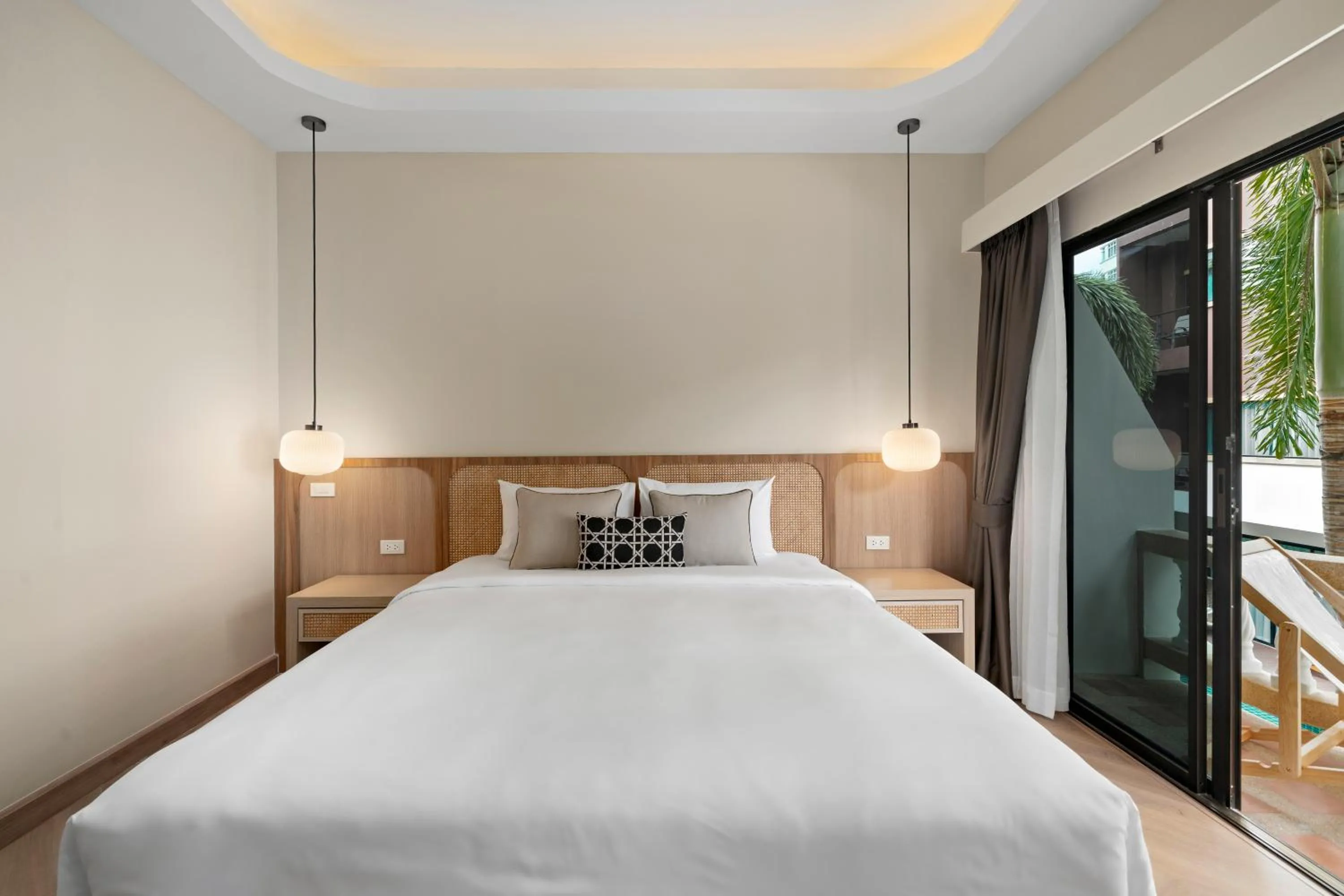 Photo of the whole room, Bed in Buasri Boutique Patong