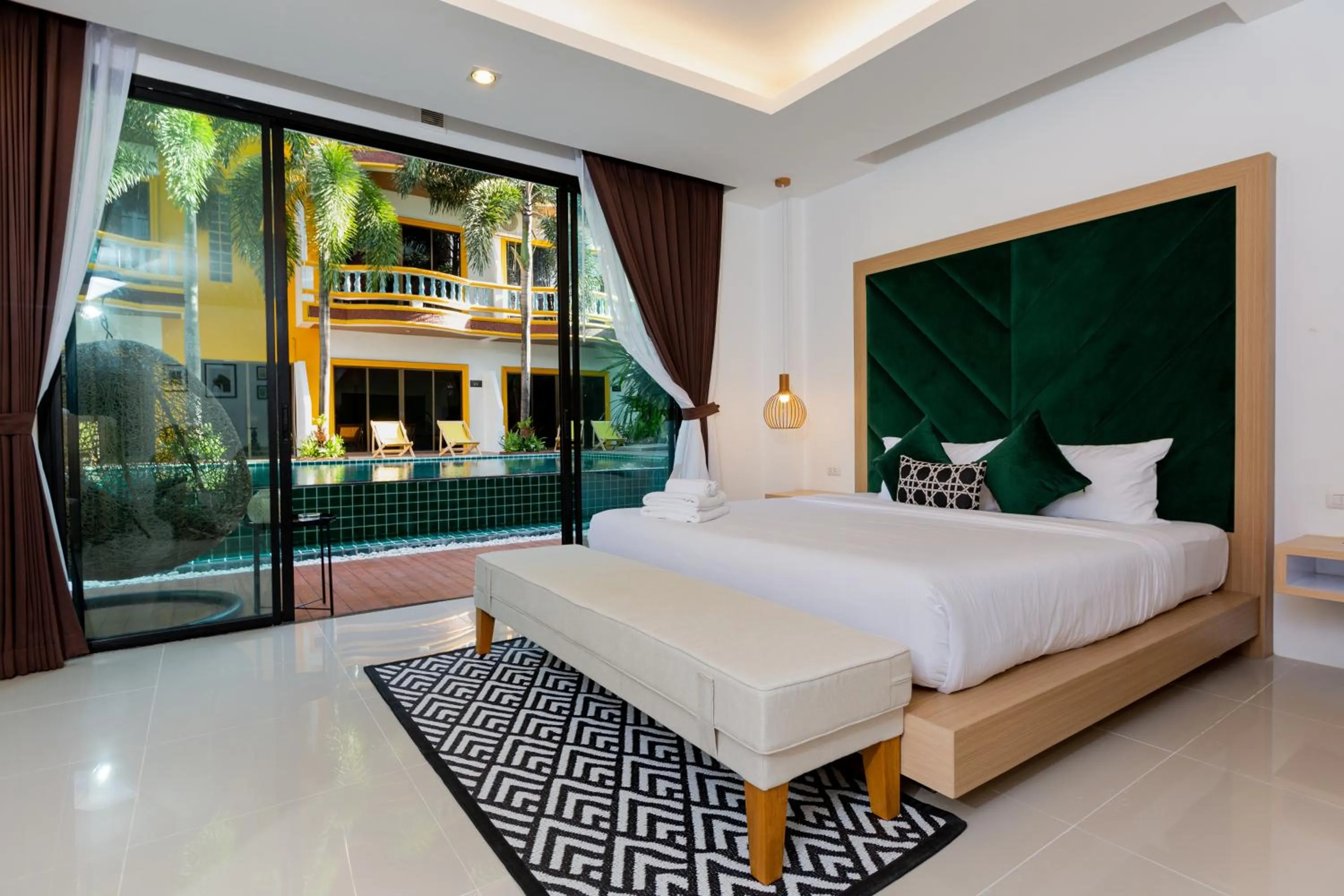 Photo of the whole room, Bed in Buasri Boutique Patong